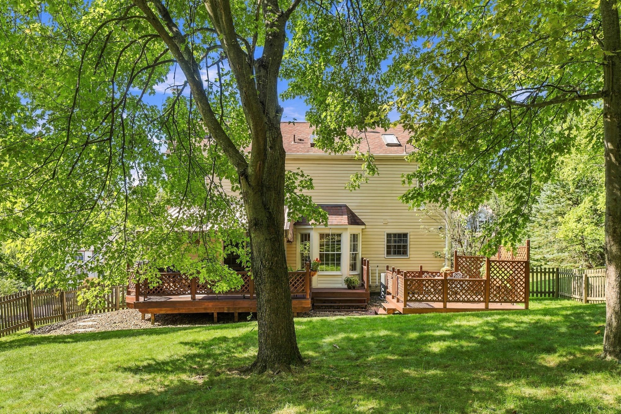 1607 Eaglewood Court 