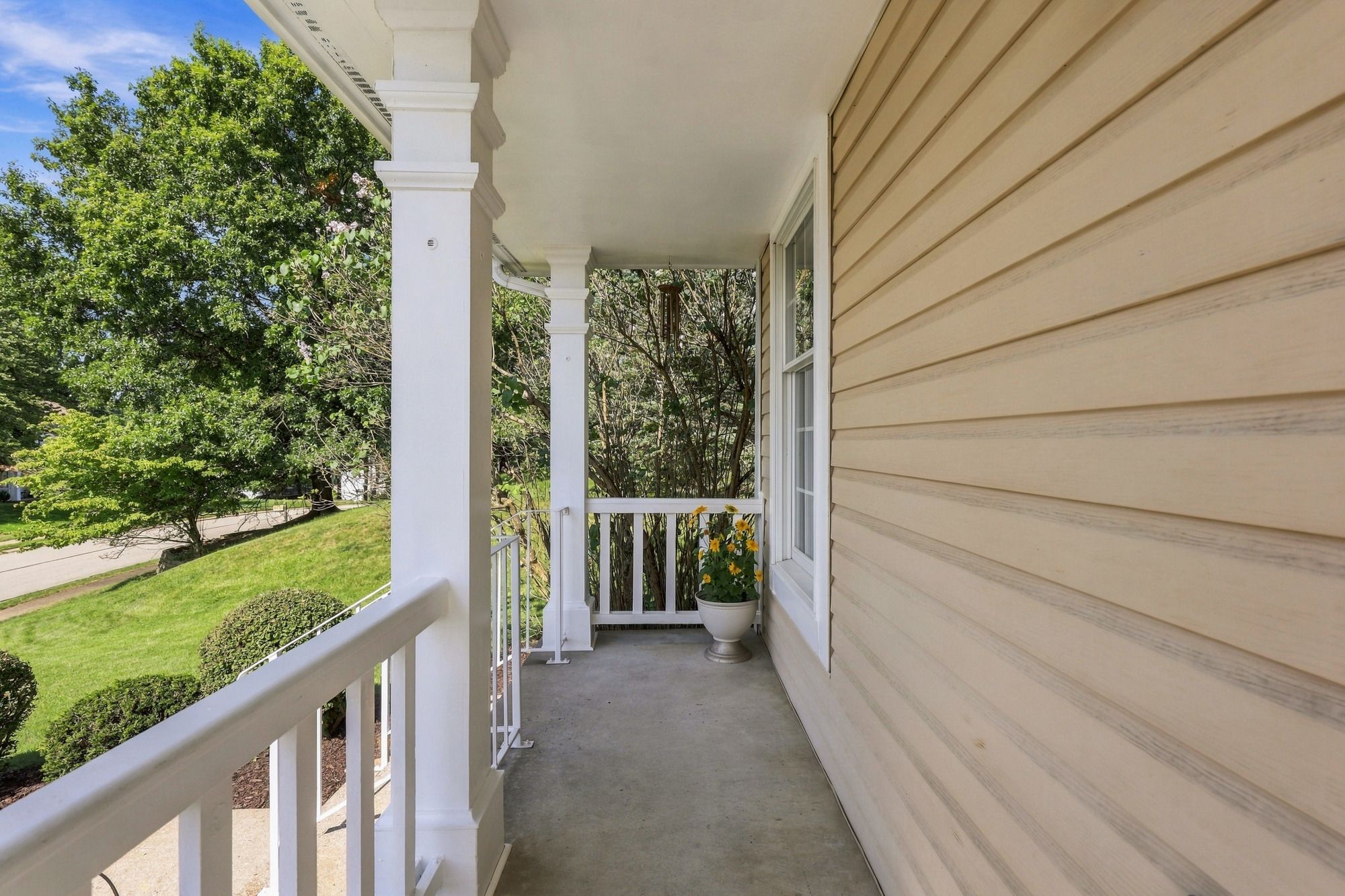 1607 Eaglewood Court 