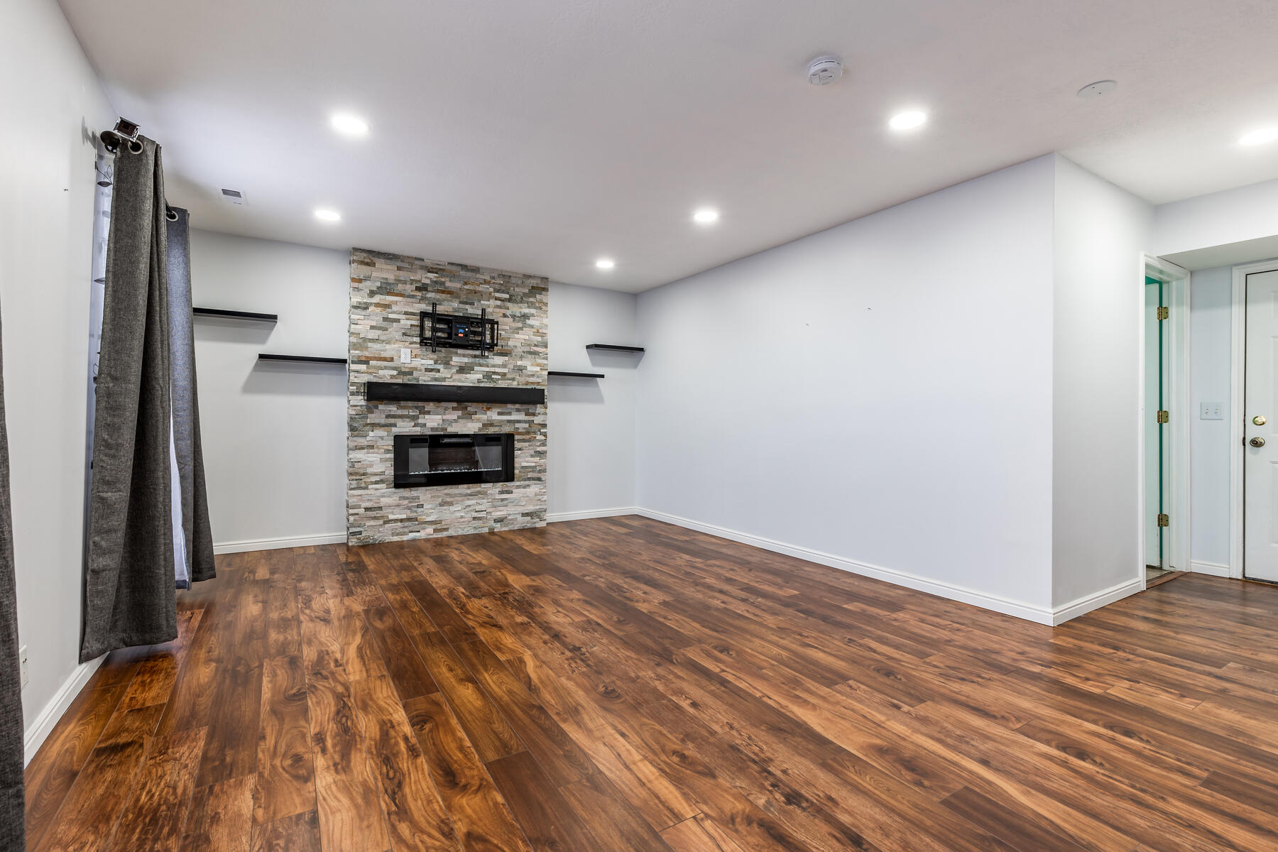 459 E Steep Mountain Dr