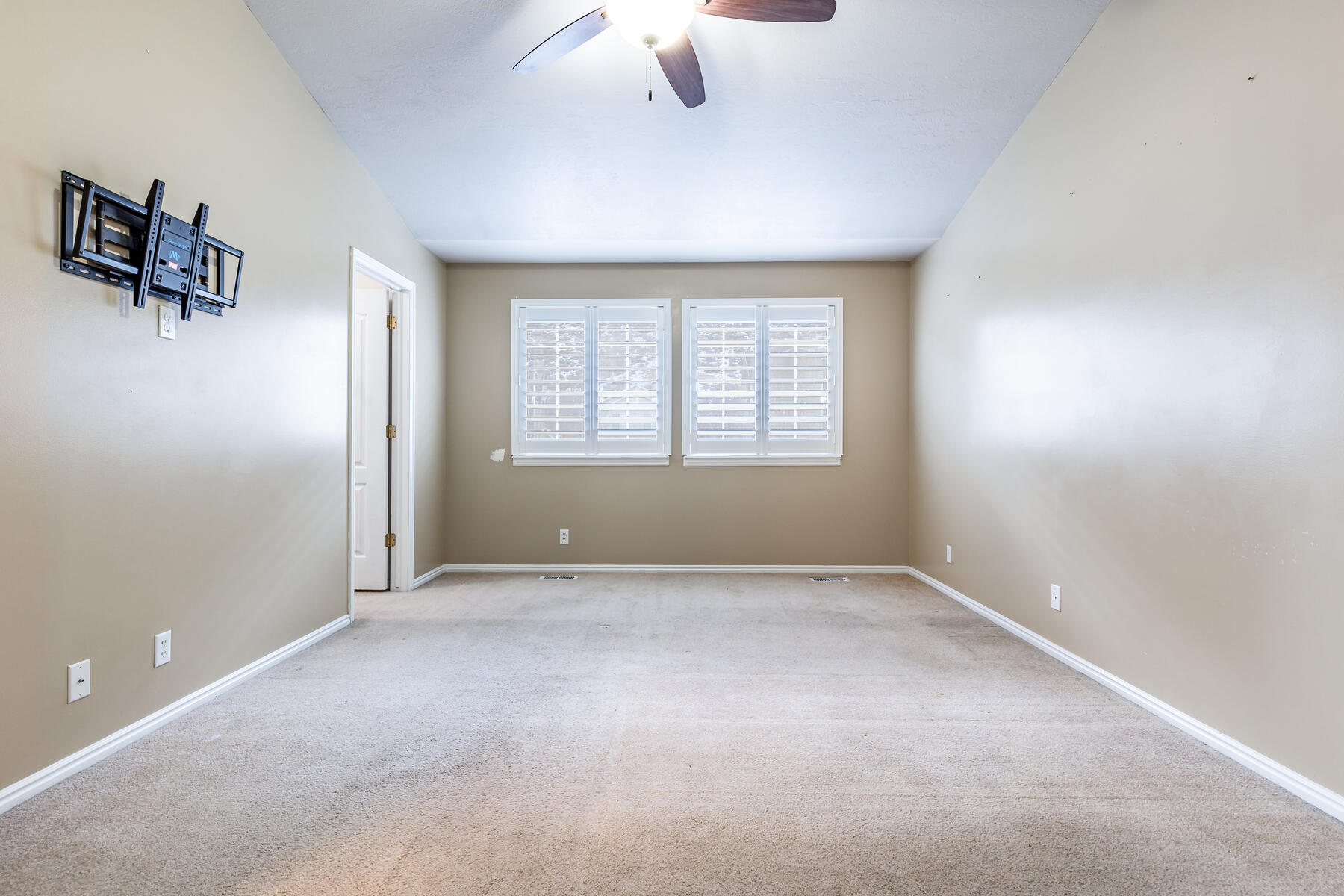 459 E Steep Mountain Dr