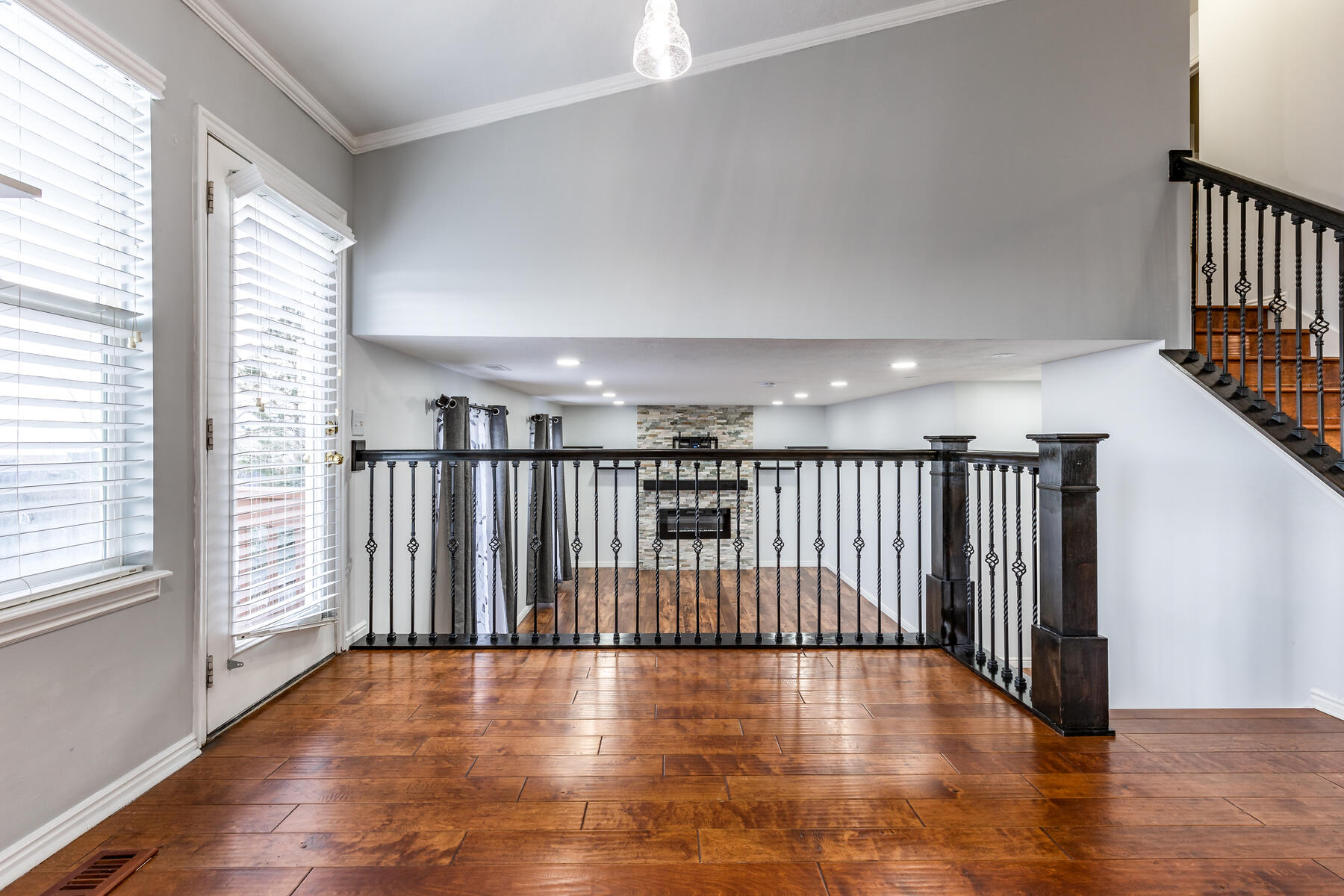 459 E Steep Mountain Dr