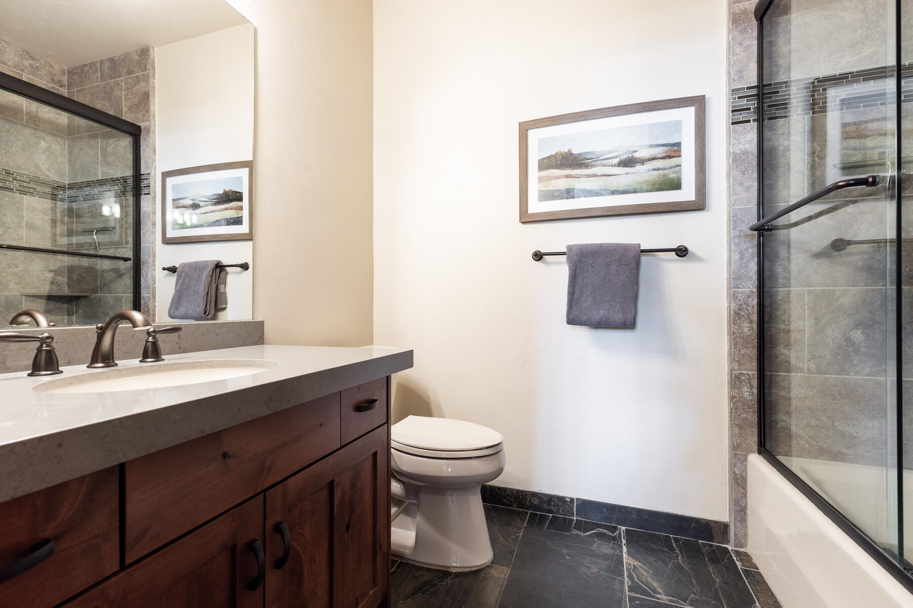 3045 Ridgeview Dr #3B