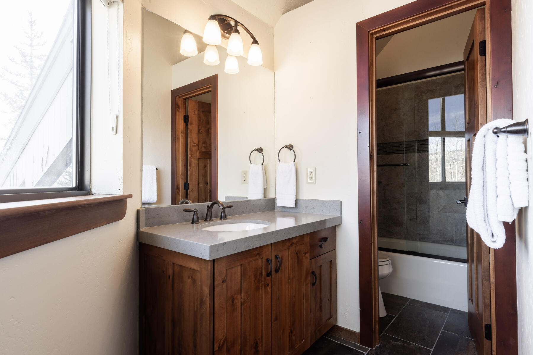 3045 Ridgeview Dr #3B