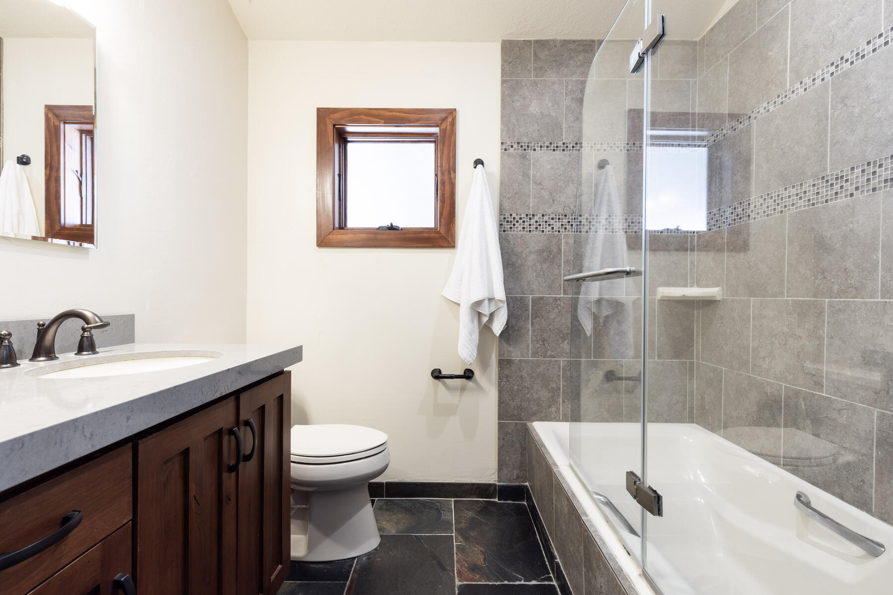 3045 Ridgeview Dr #3B