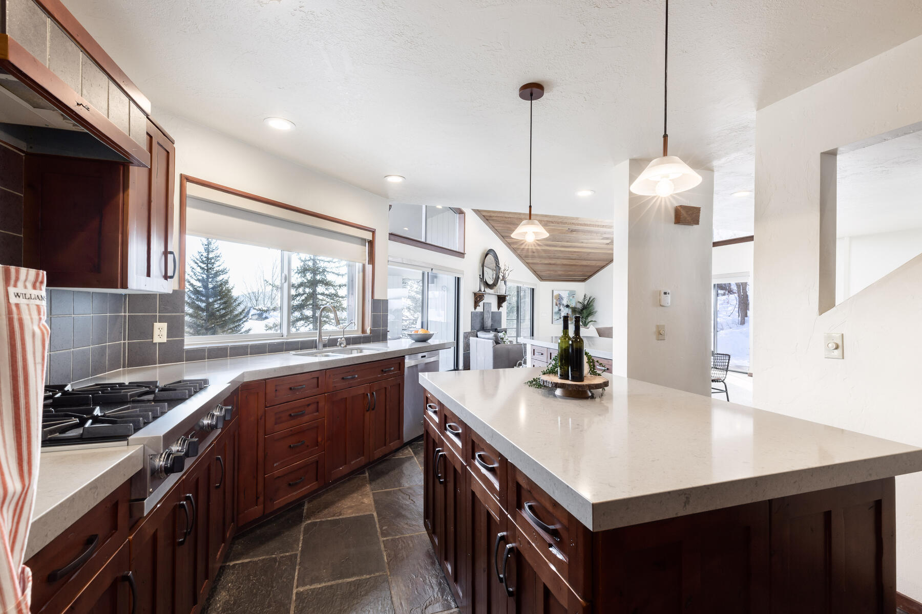 3045 Ridgeview Dr #3B