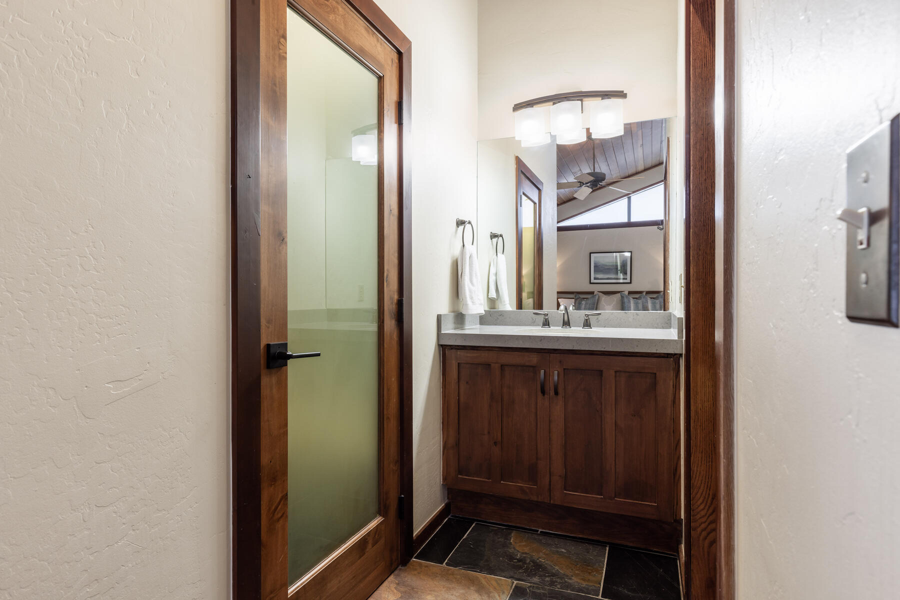 3045 Ridgeview Dr #3B