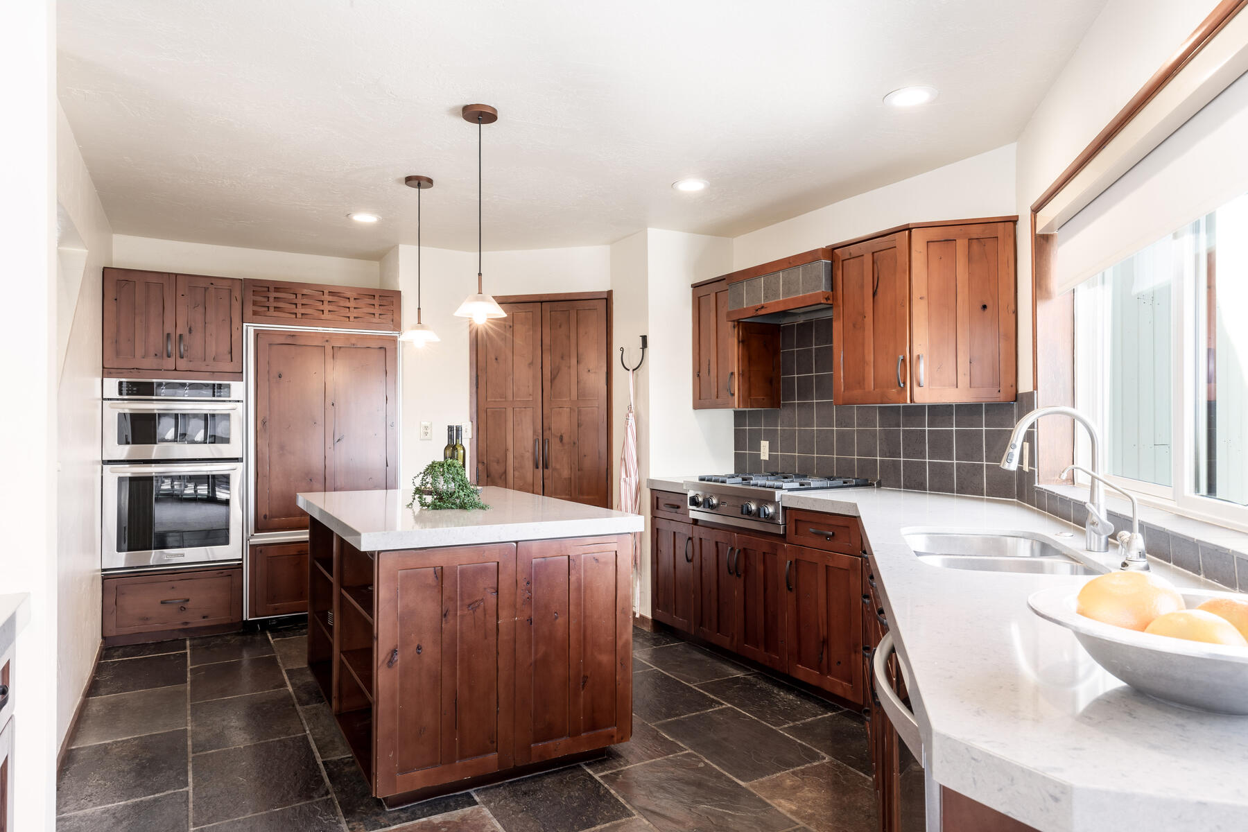 3045 Ridgeview Dr #3B