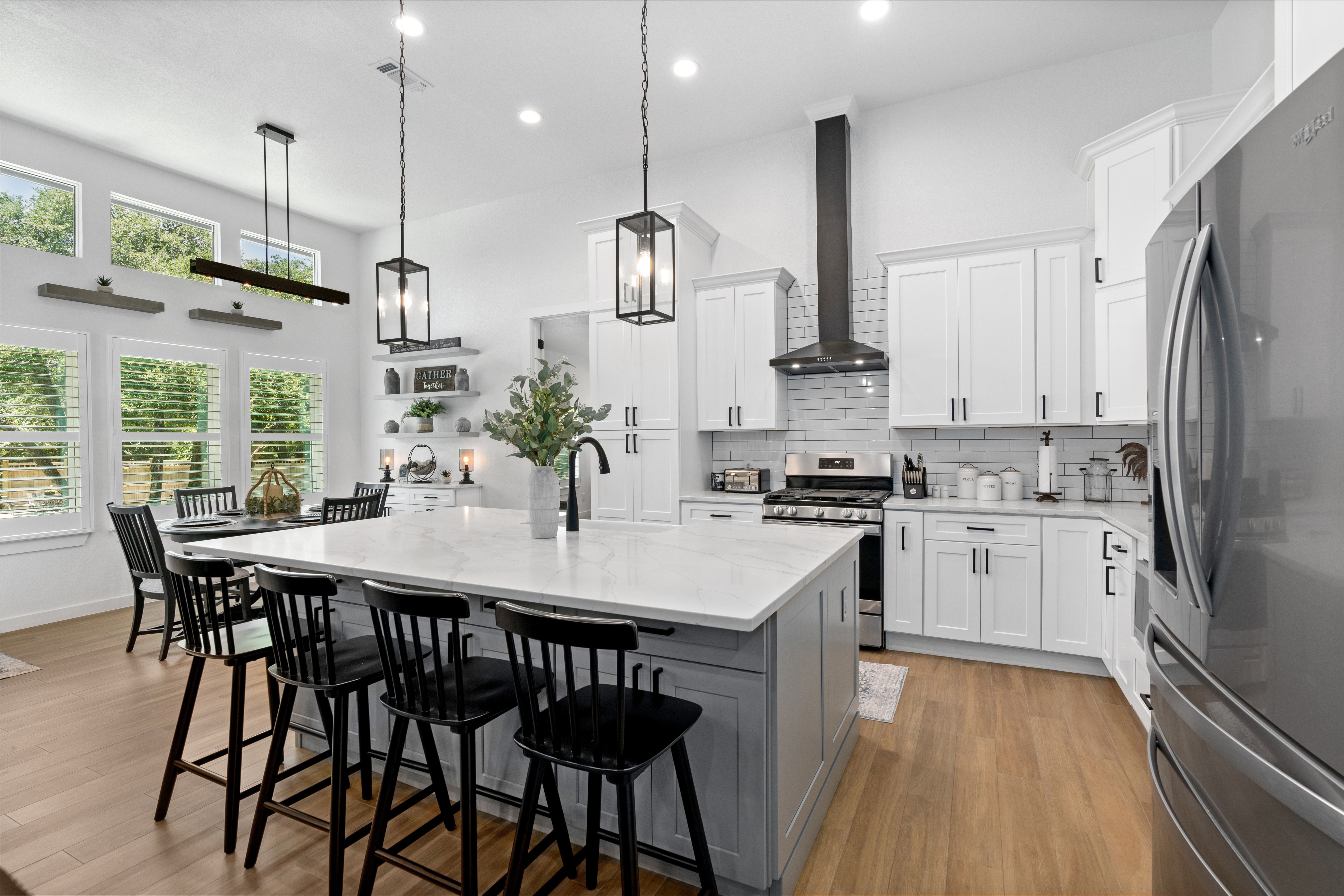 2437 Kookaburra Drive 