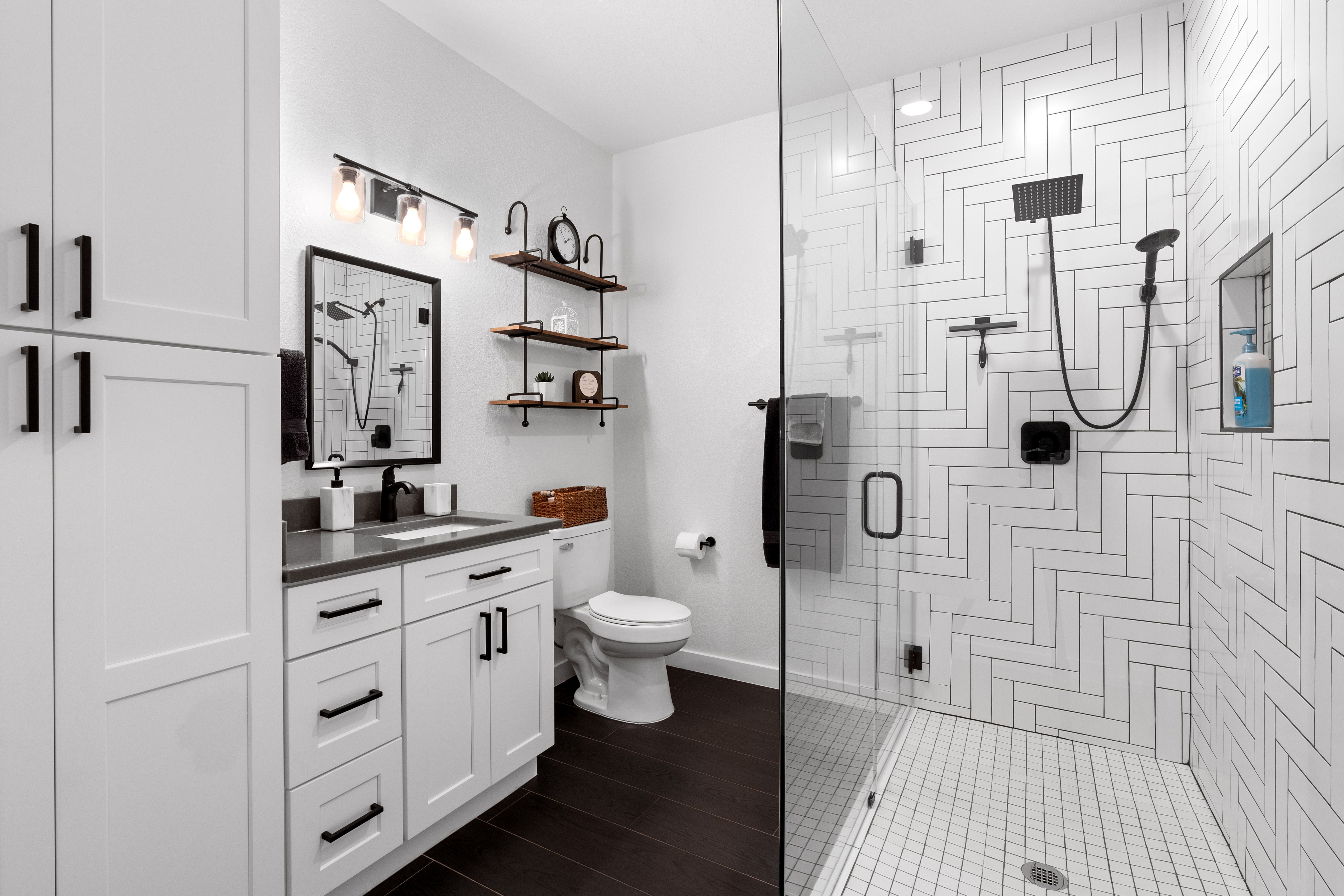 2437 Kookaburra Drive 