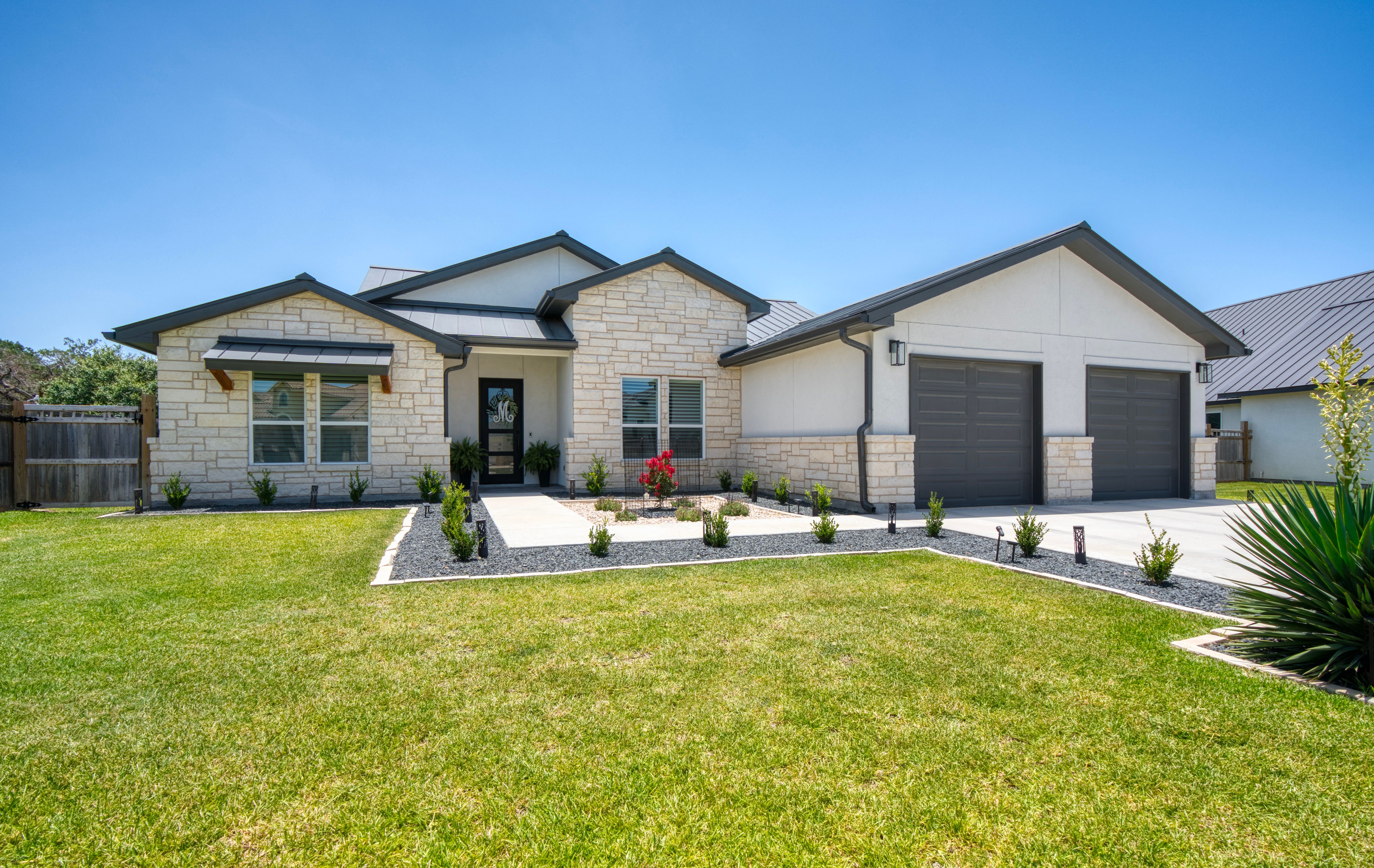 2437 Kookaburra Drive 