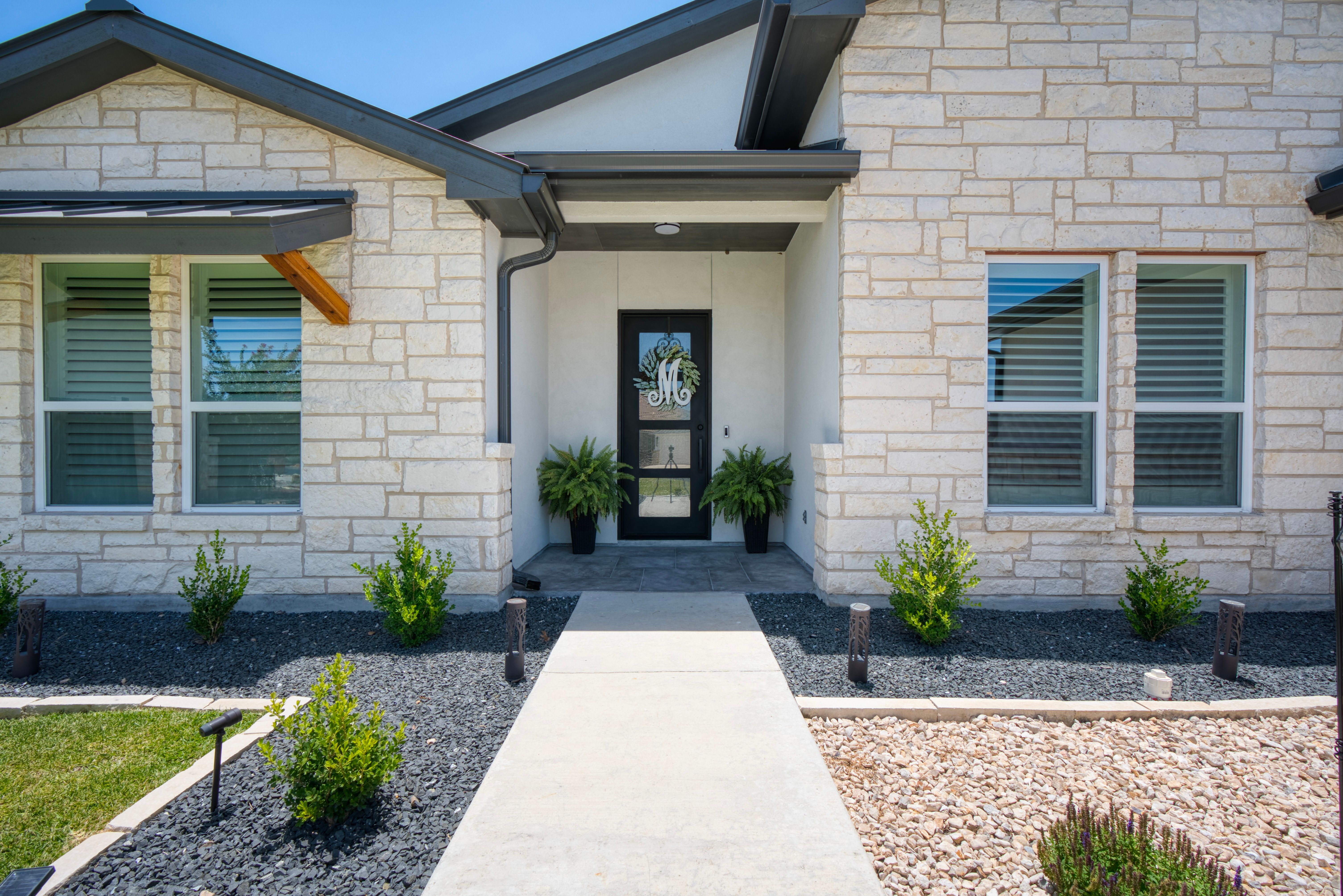 2437 Kookaburra Drive 