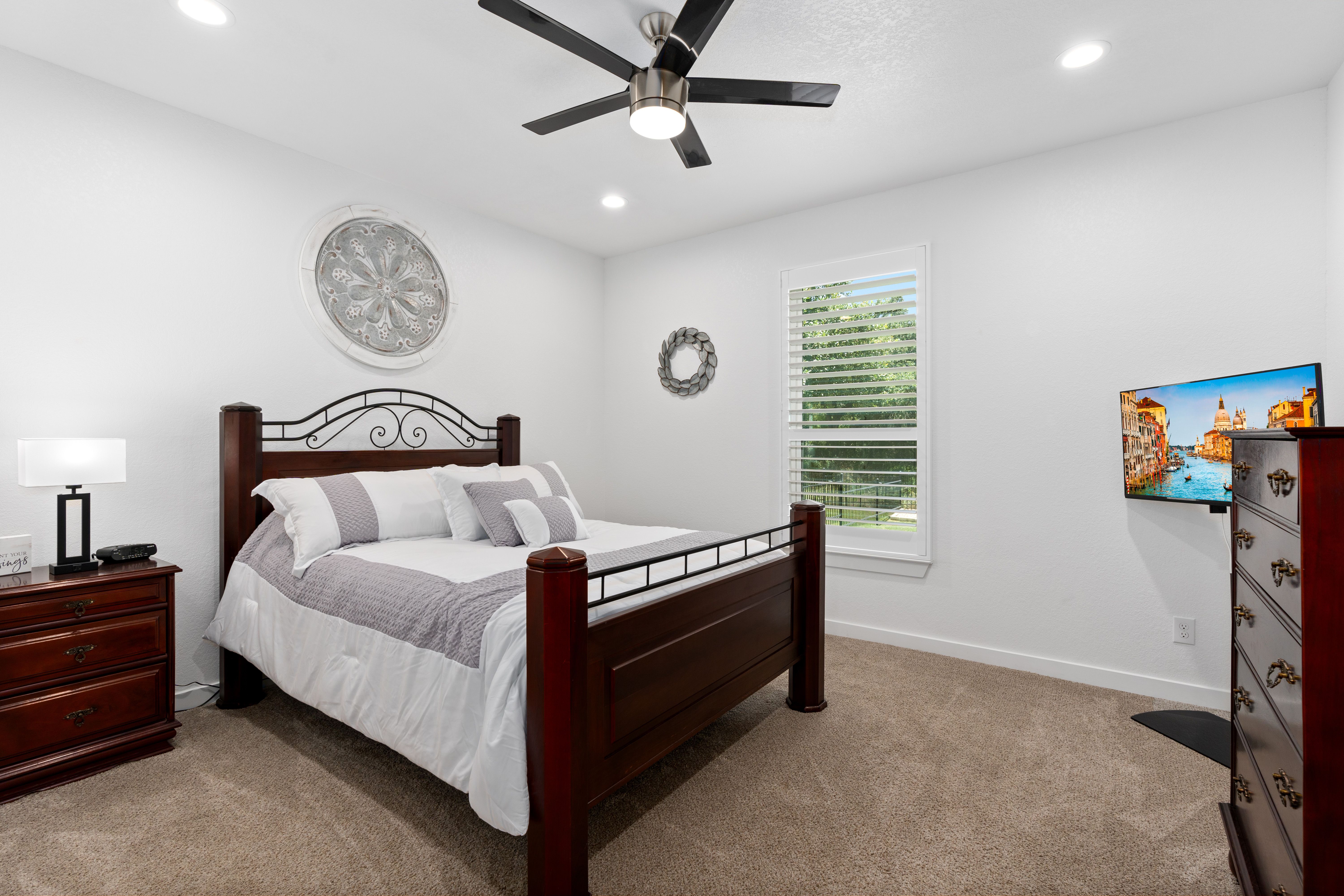 2437 Kookaburra Drive 