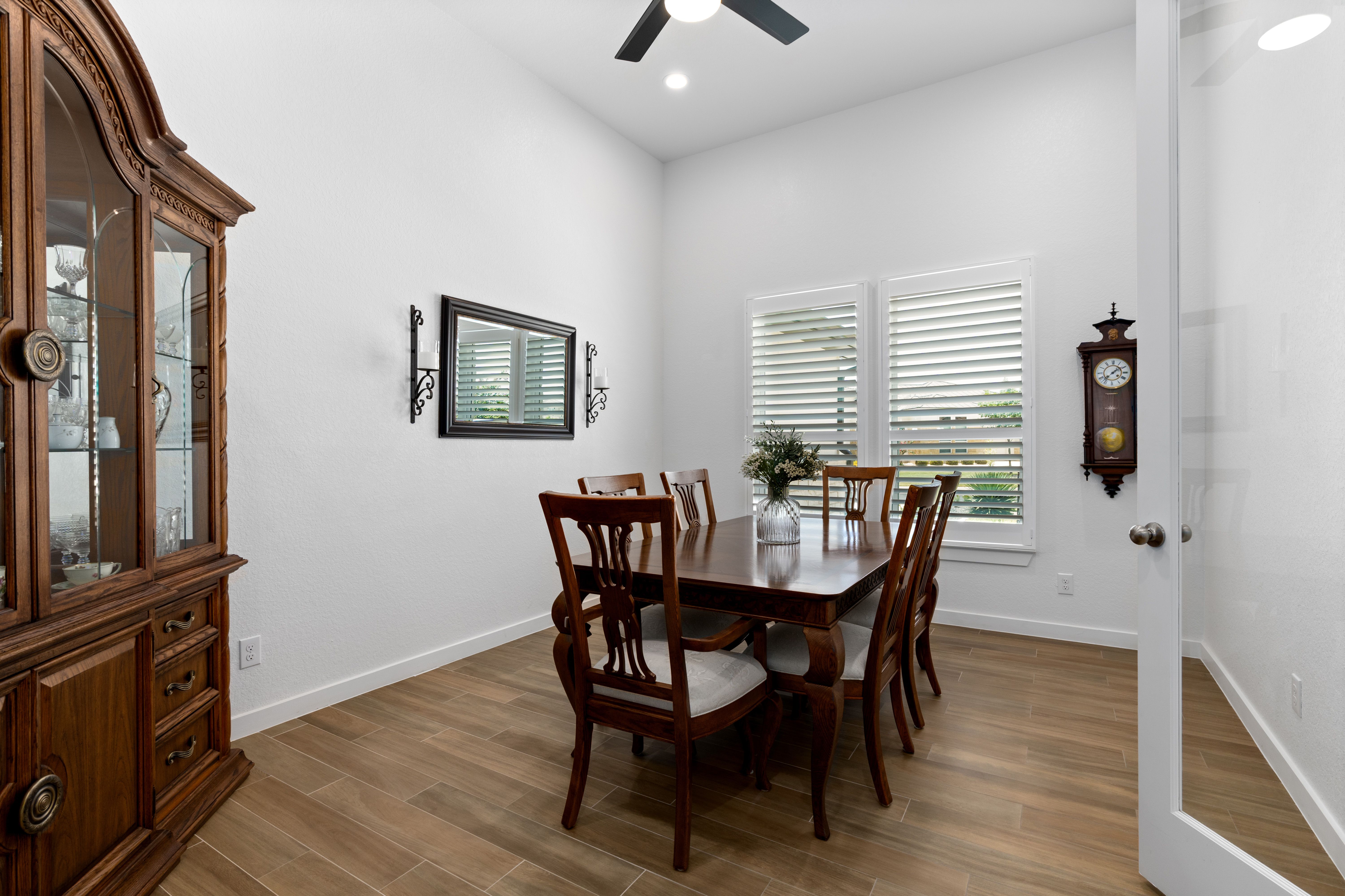 2437 Kookaburra Drive 