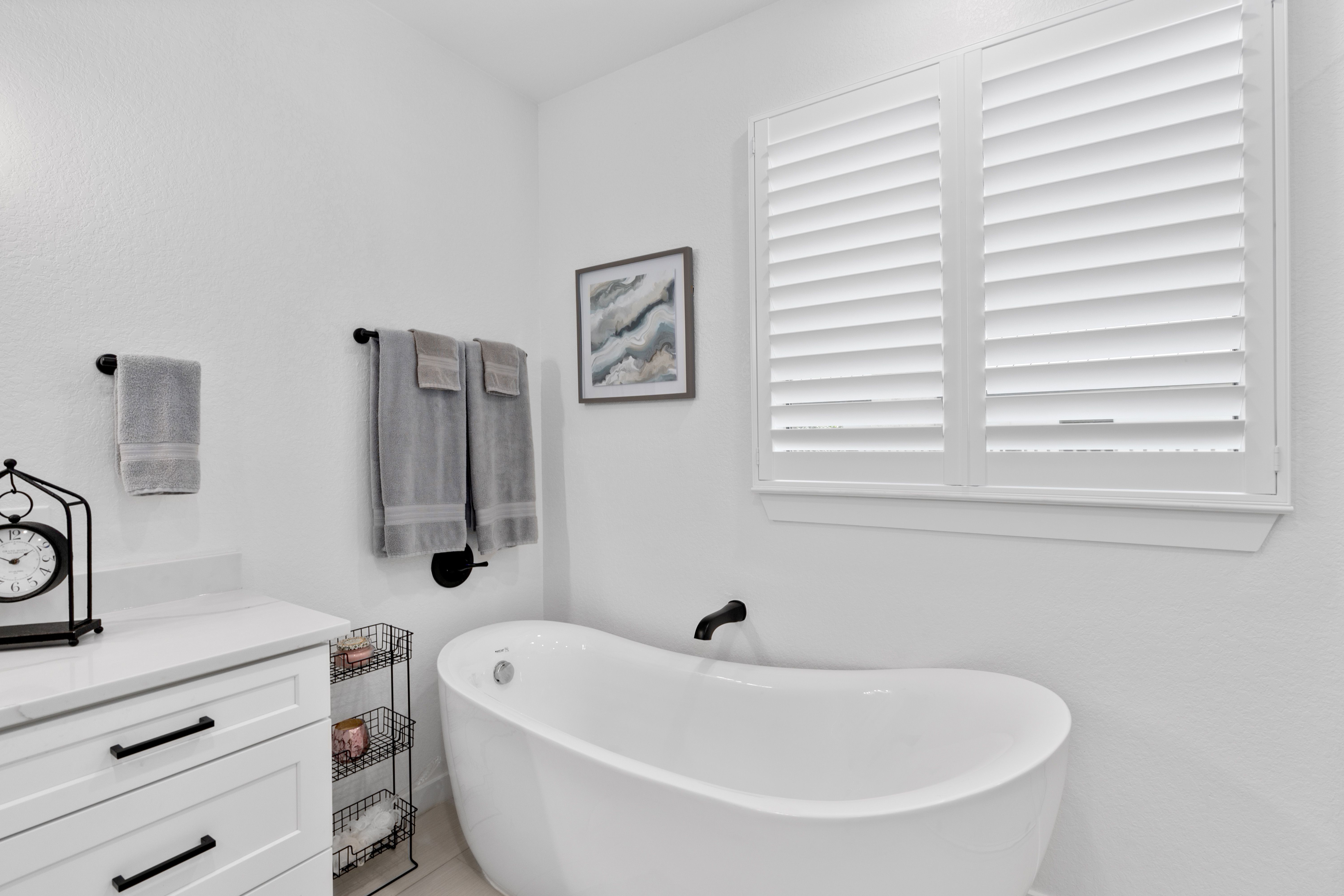 2437 Kookaburra Drive 