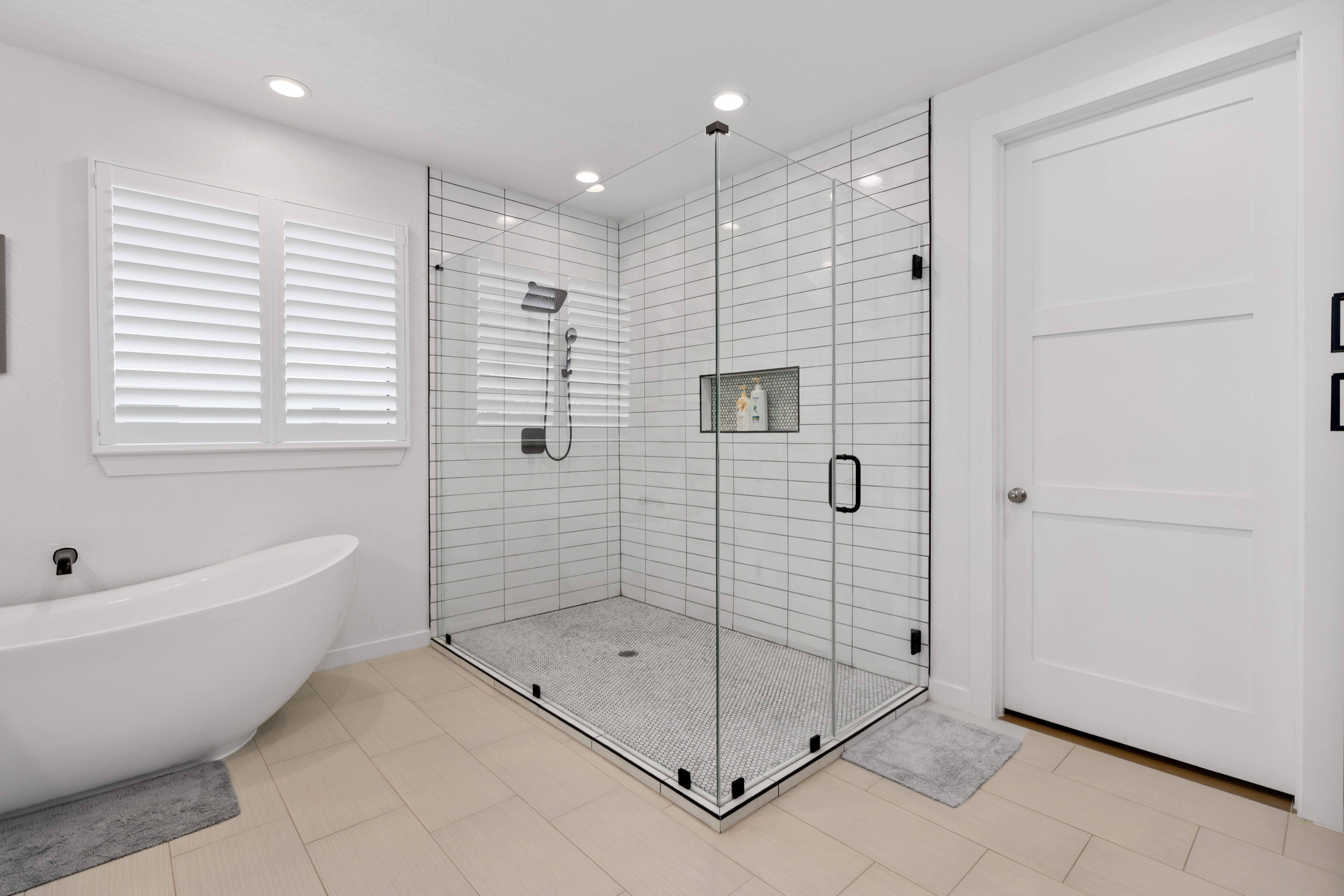 2437 Kookaburra Drive 