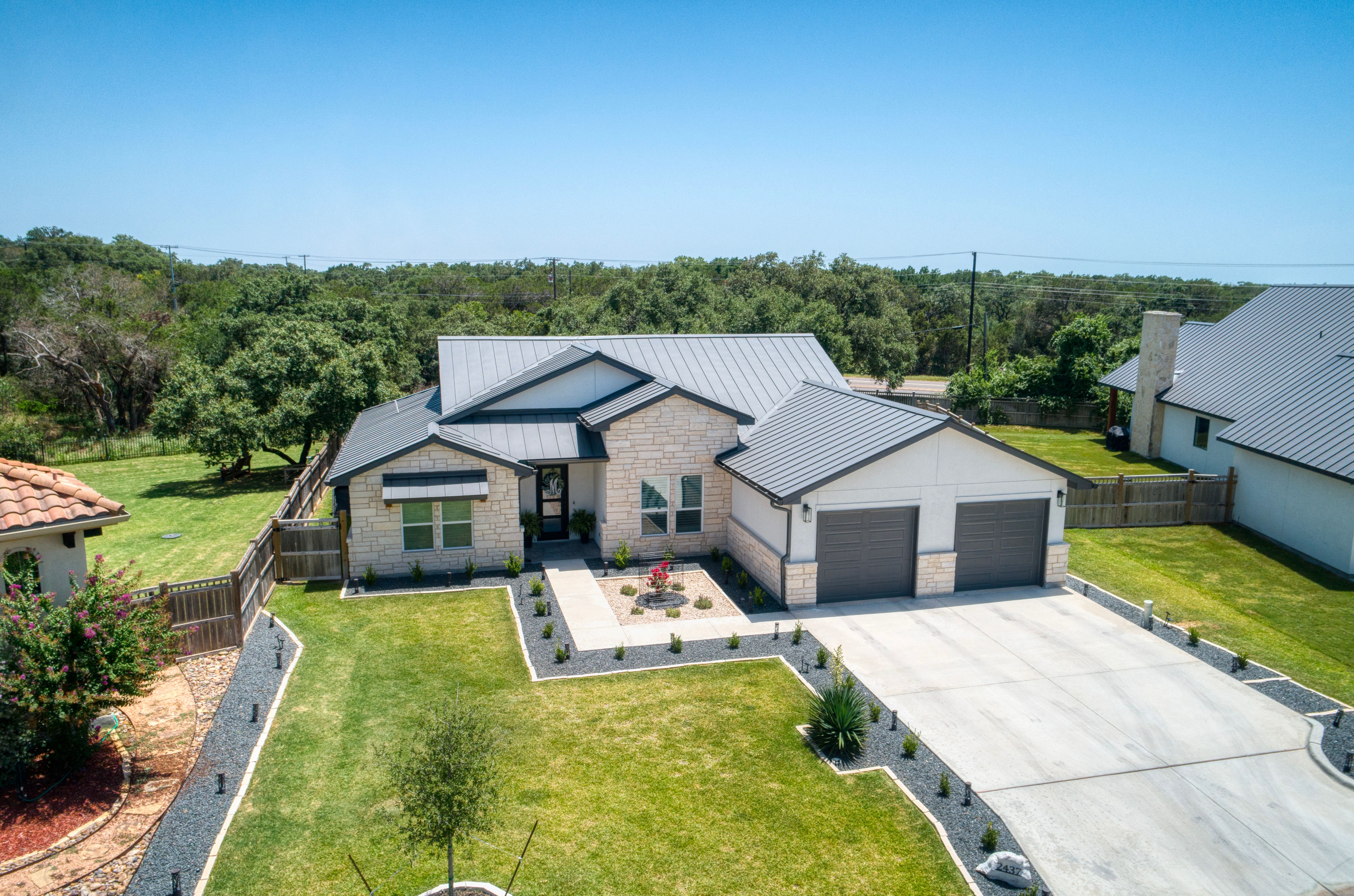 2437 Kookaburra Drive 