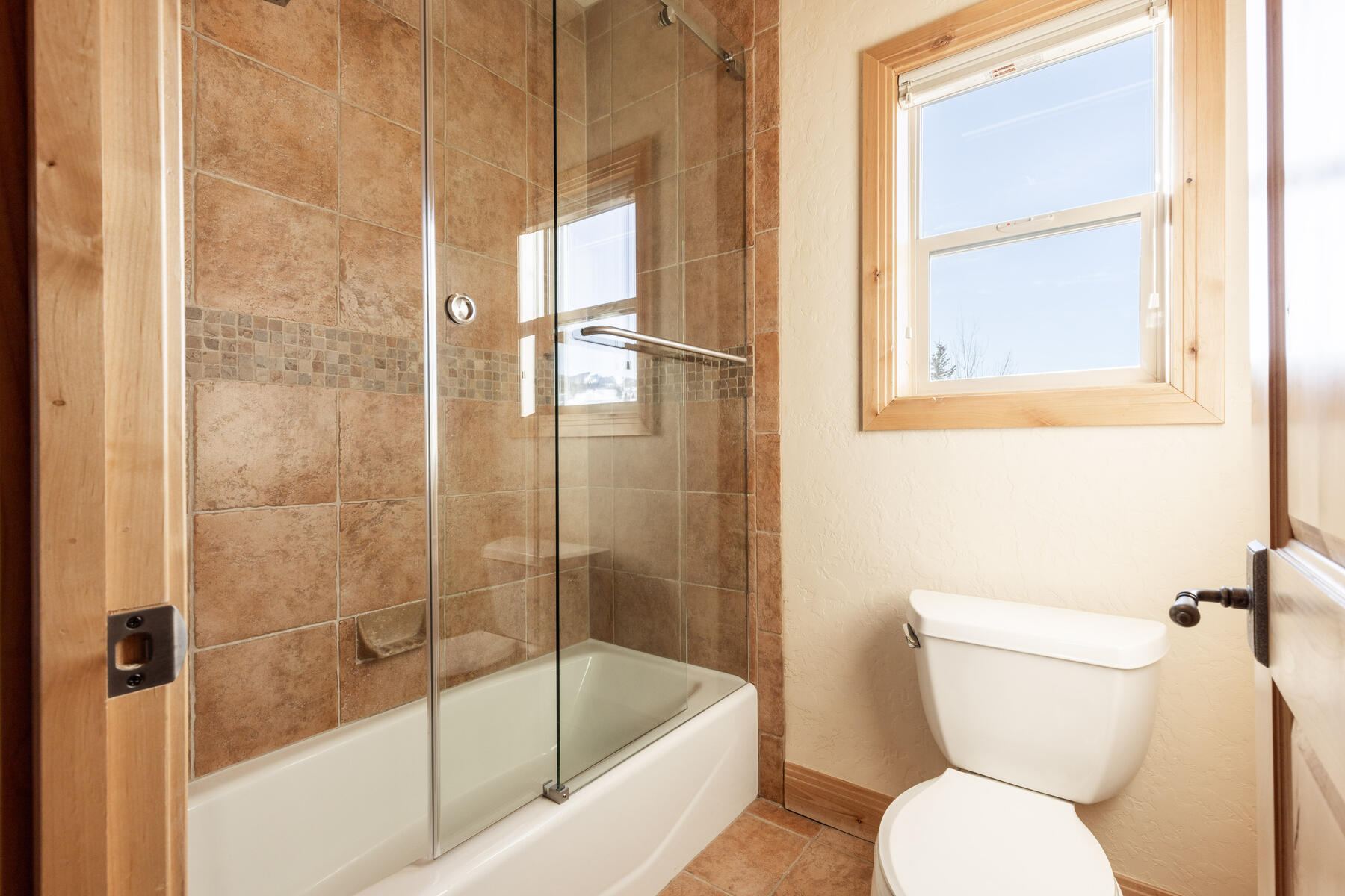 3717 W Saddleback Rd