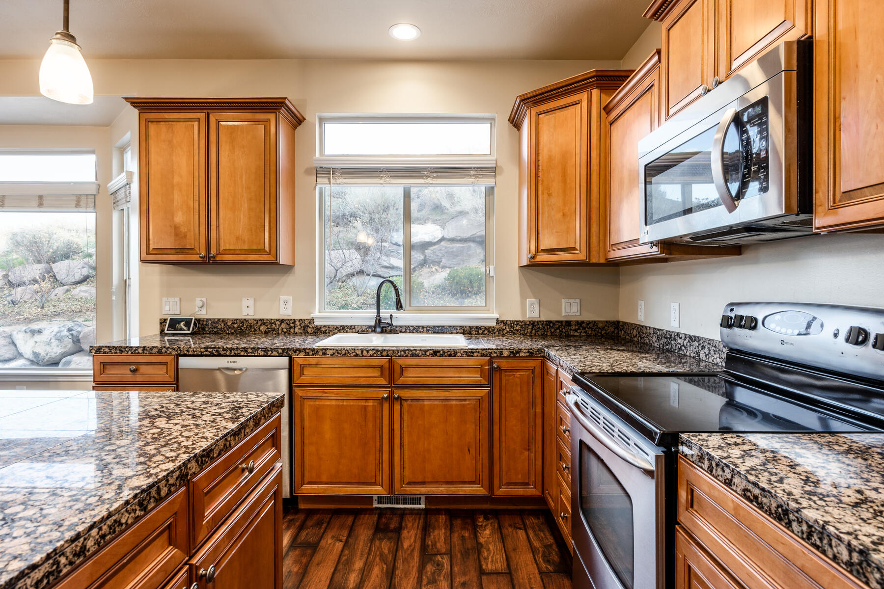 292 E Gold Leaf Cir