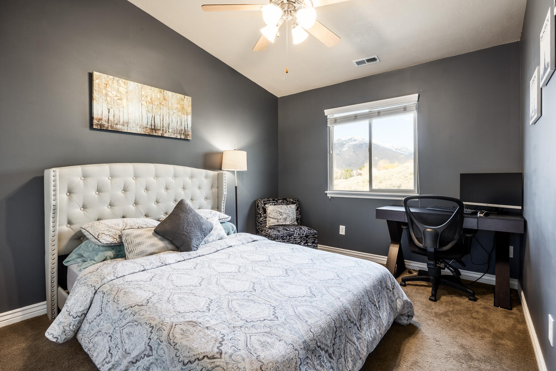 292 E Gold Leaf Cir