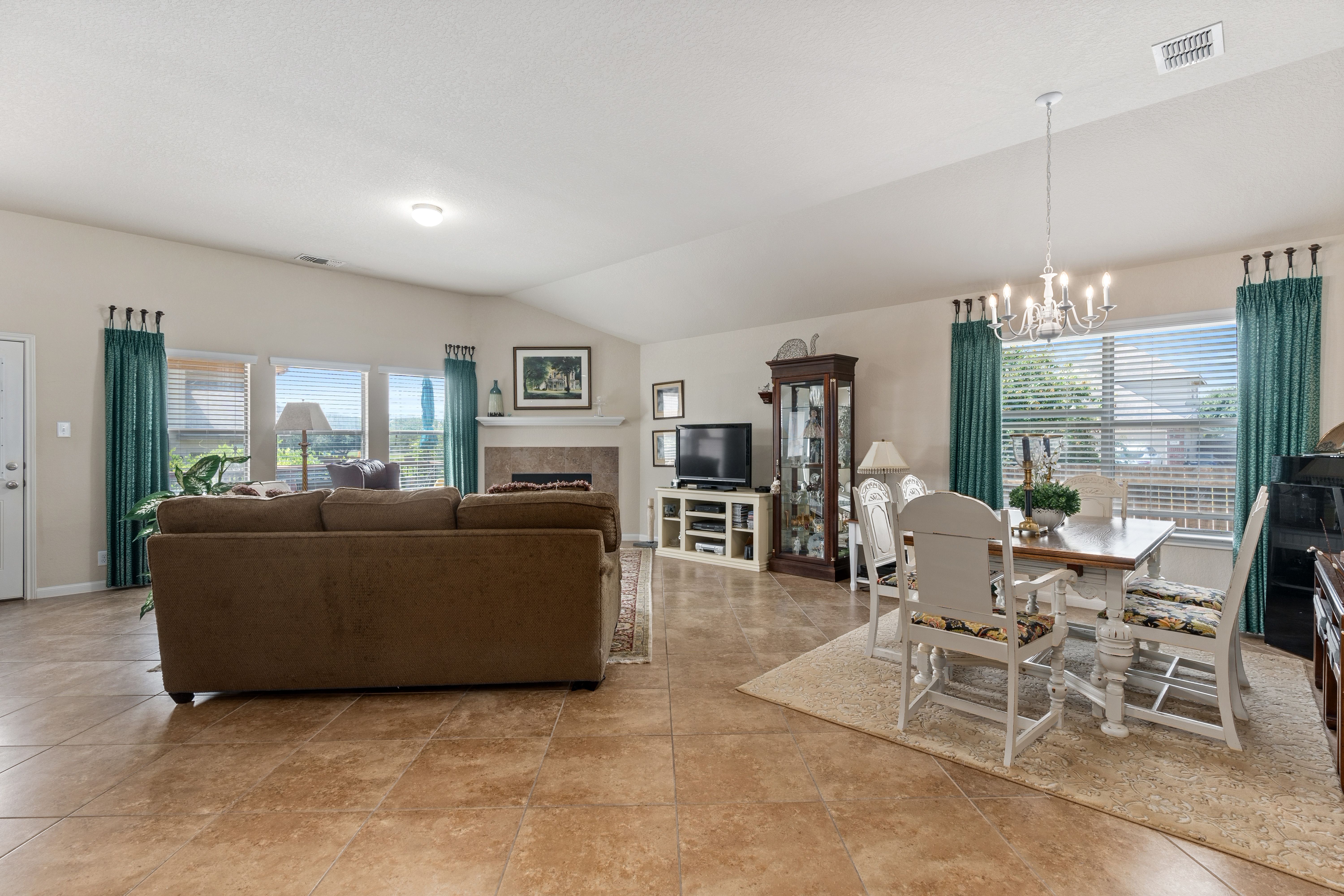 2453 Ibis Avenue 
