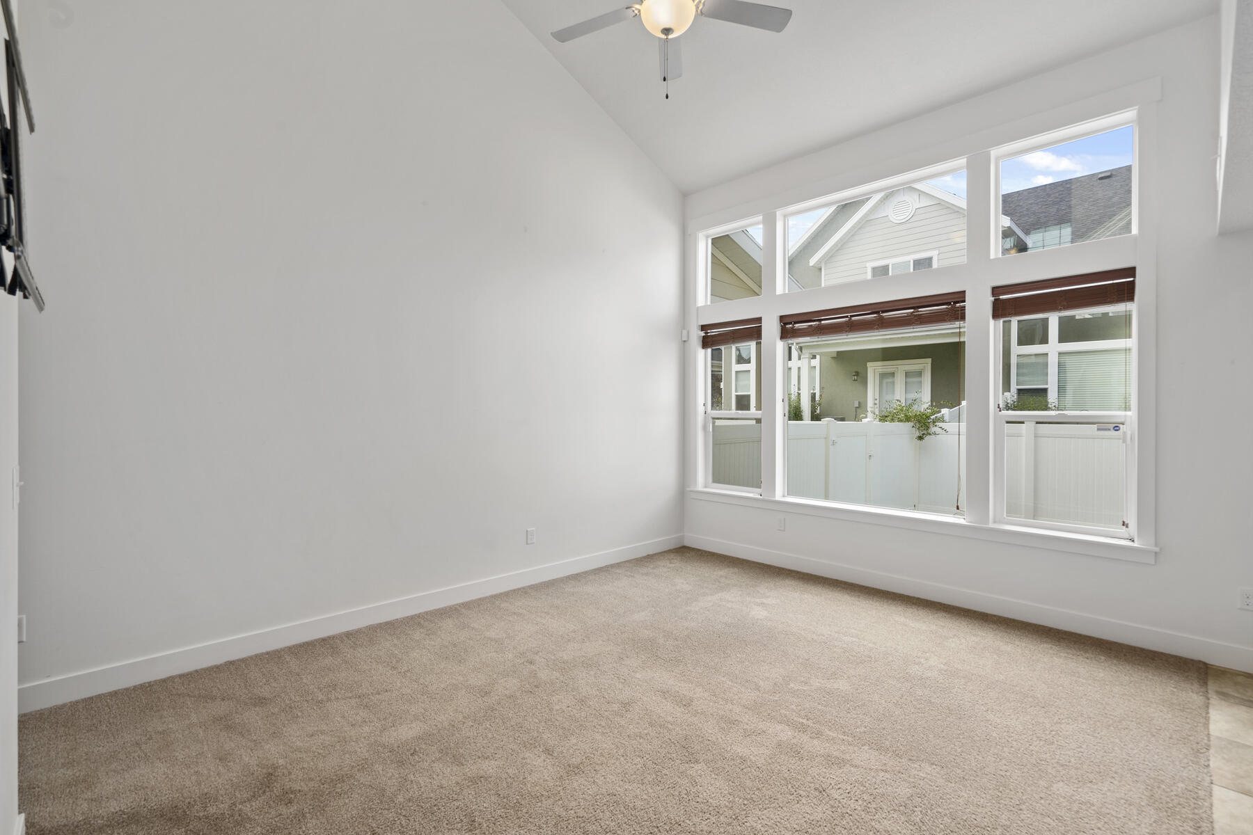 378 E Barn View Dr
