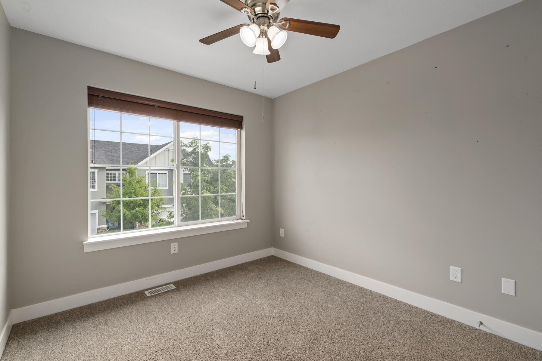 378 E Barn View Dr