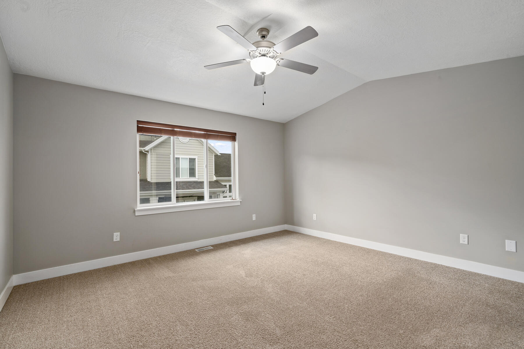 378 E Barn View Dr
