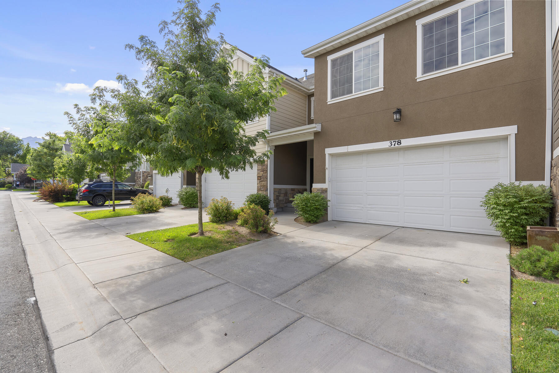378 E Barn View Dr