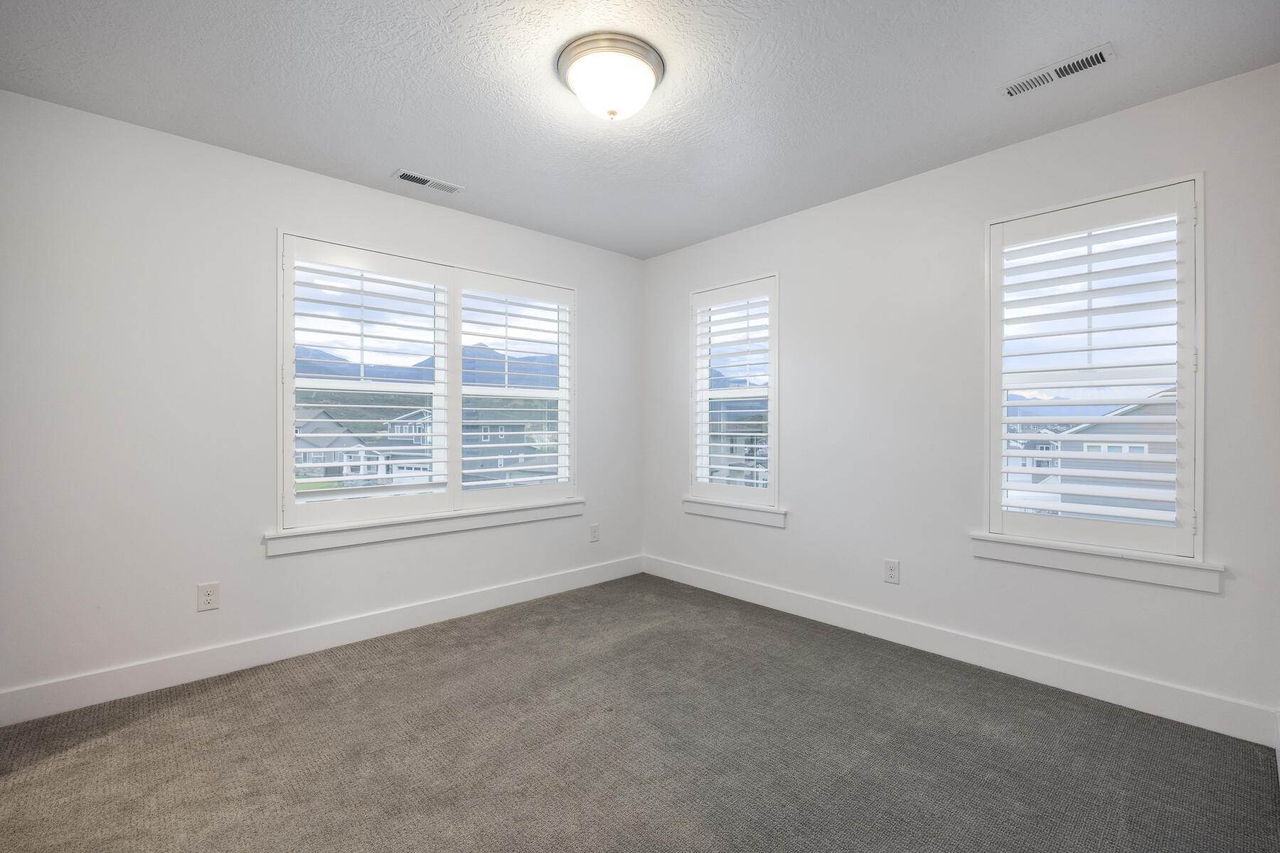 14753 S Glacial Peak Drive