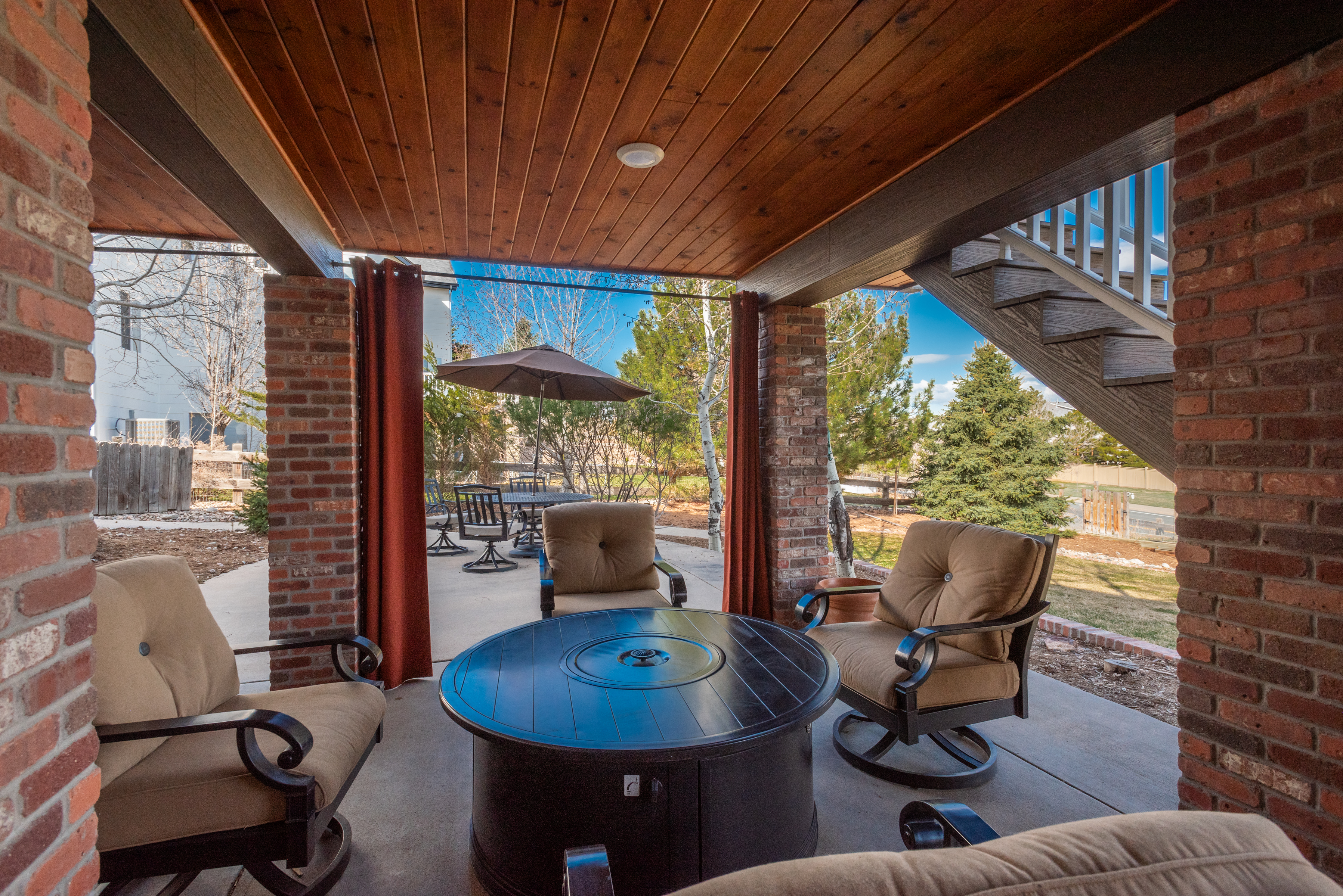 22155 Laurel Oak Drive 