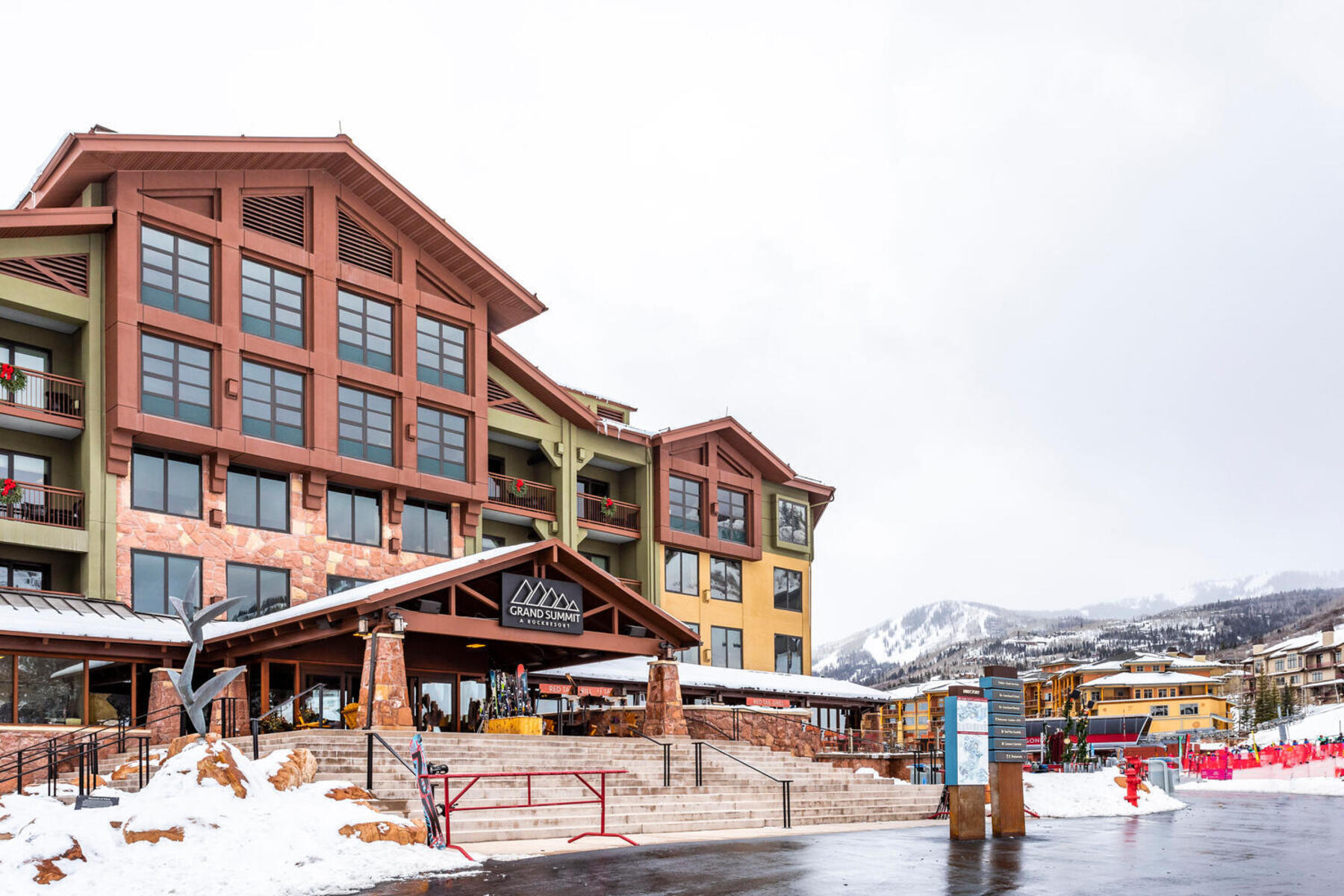 3855 Grand Summit Drive Unit 133/135/137 Q3