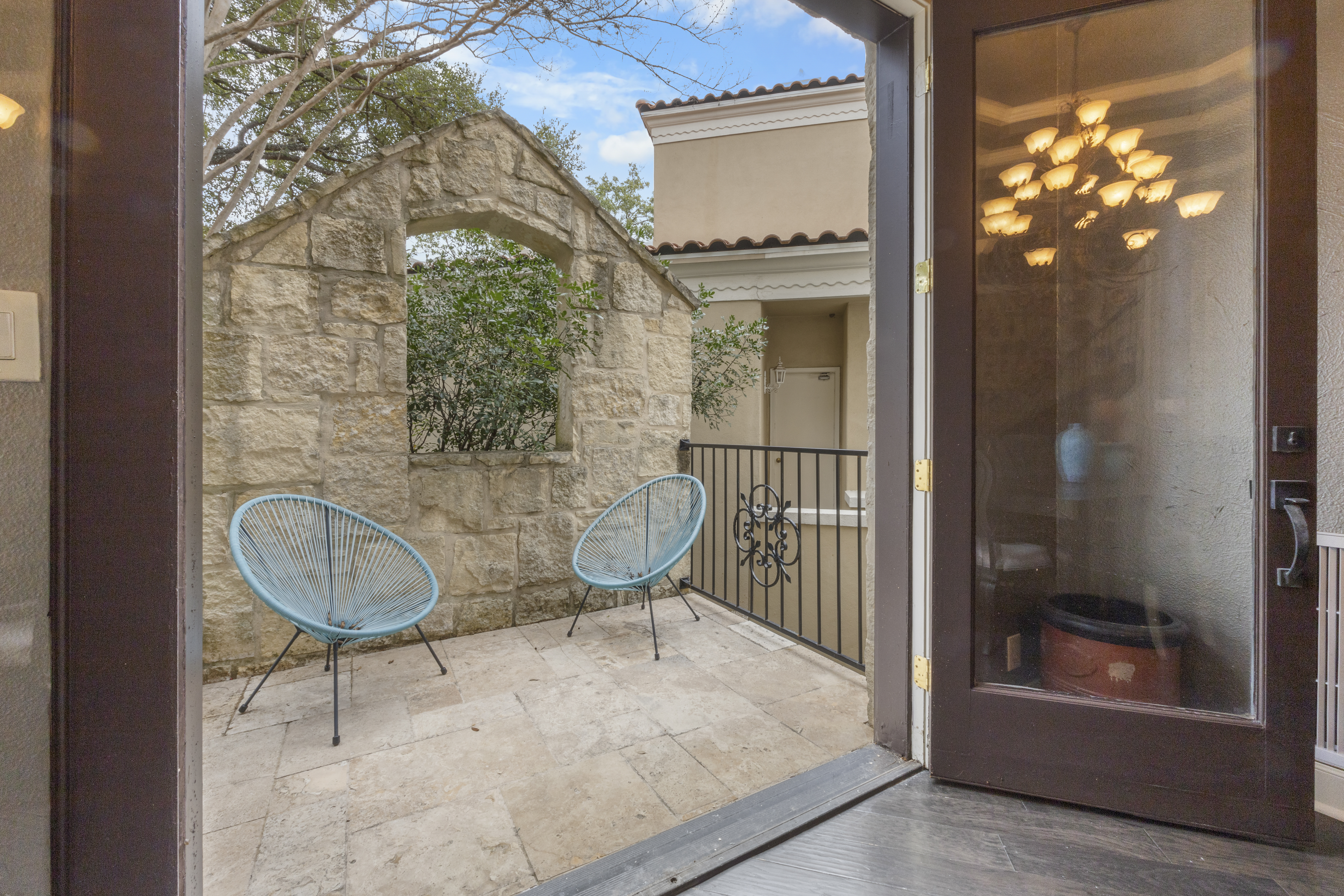 25 Stratton Lane 