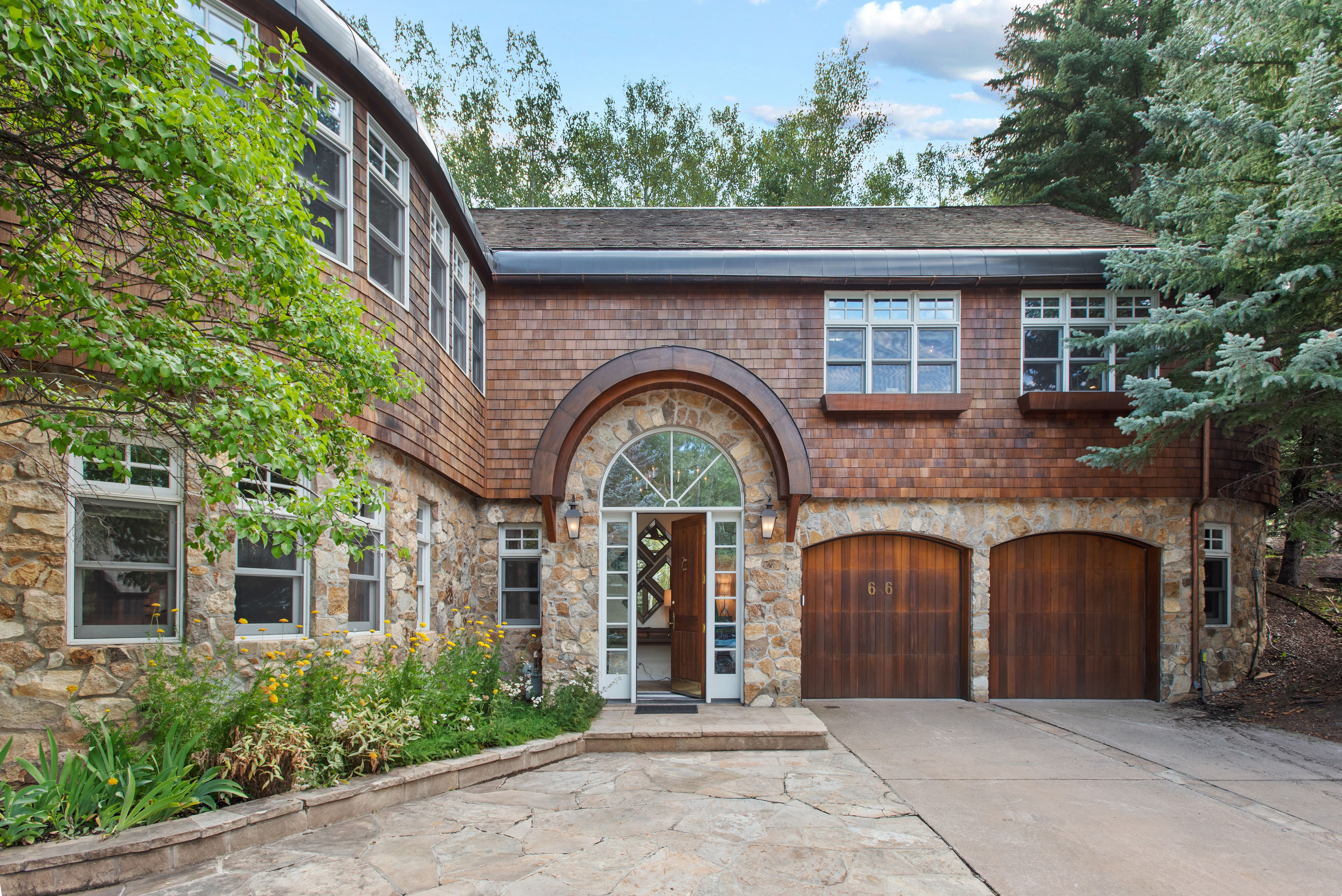 66 Alpine Court 