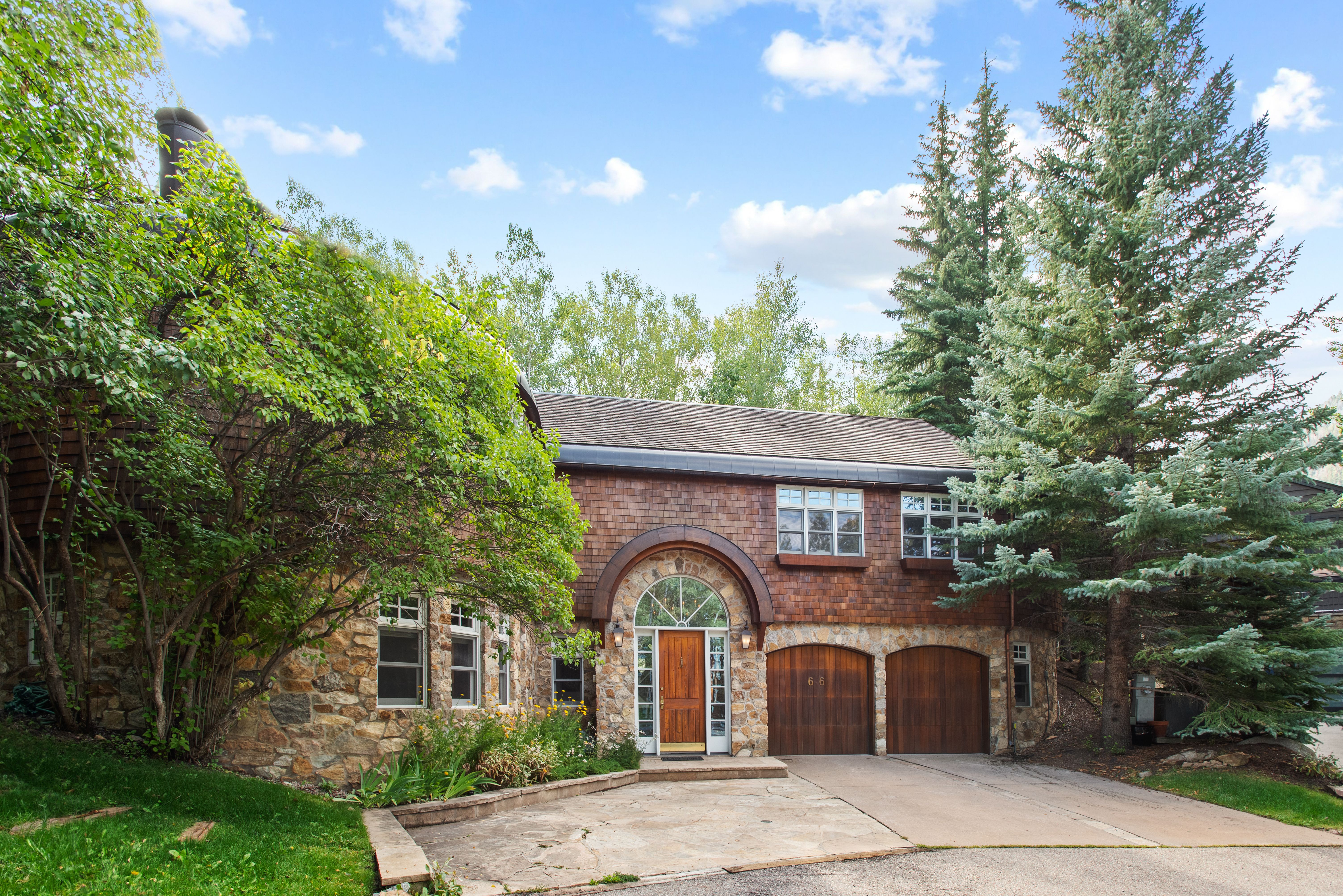 66 Alpine Court 