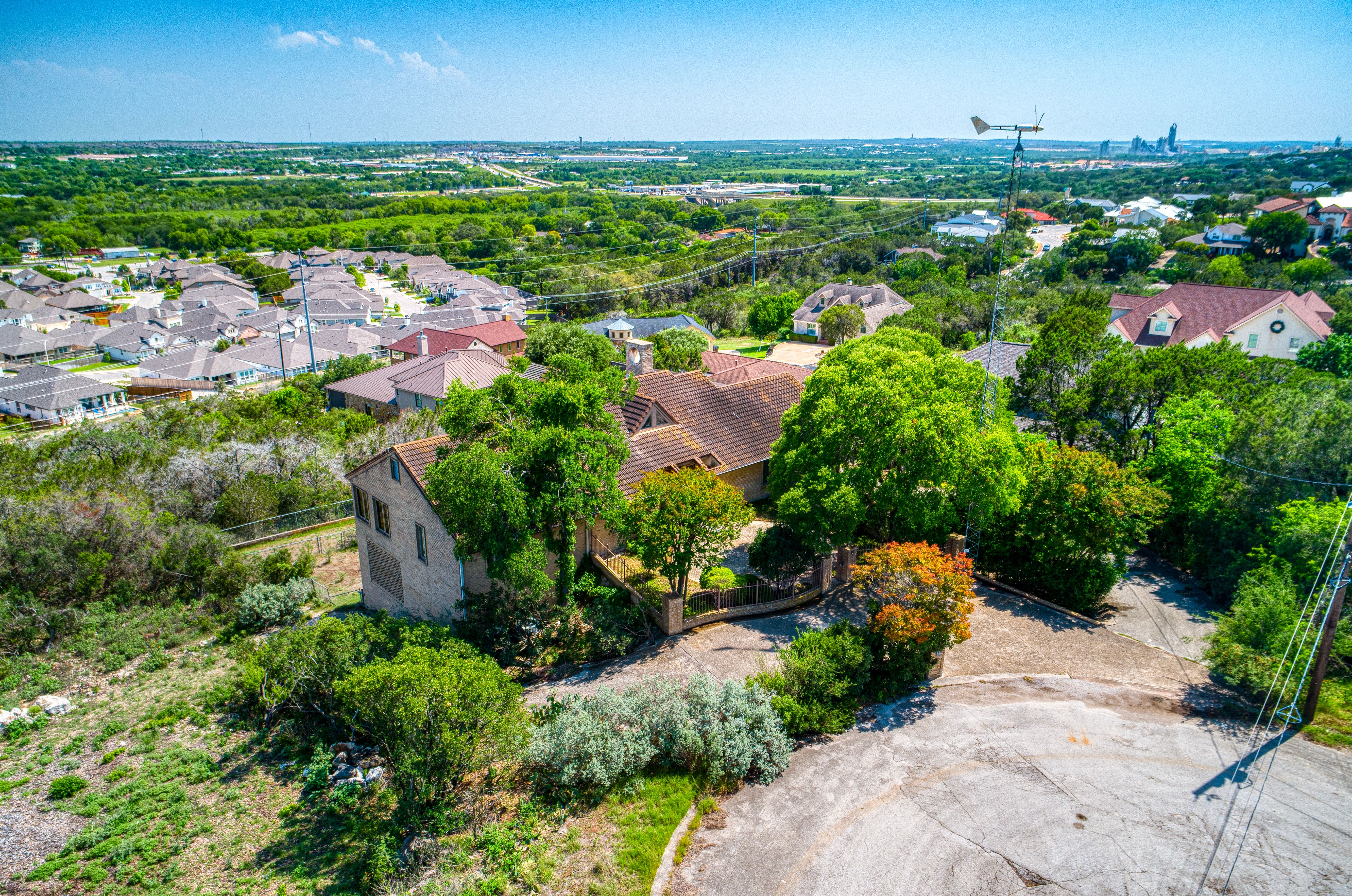 15 Trail View 