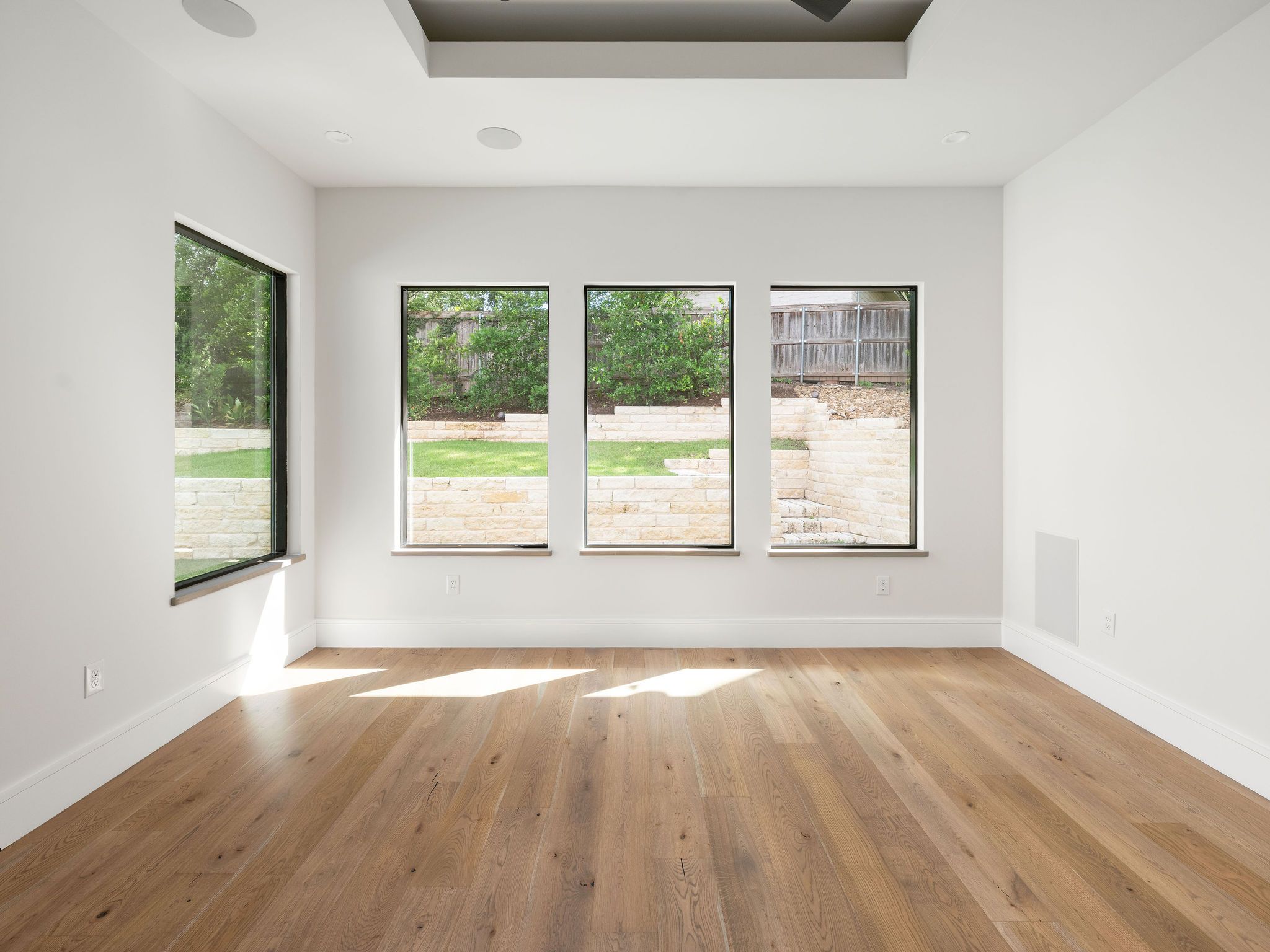 2702 Mountain Laurel Drive 