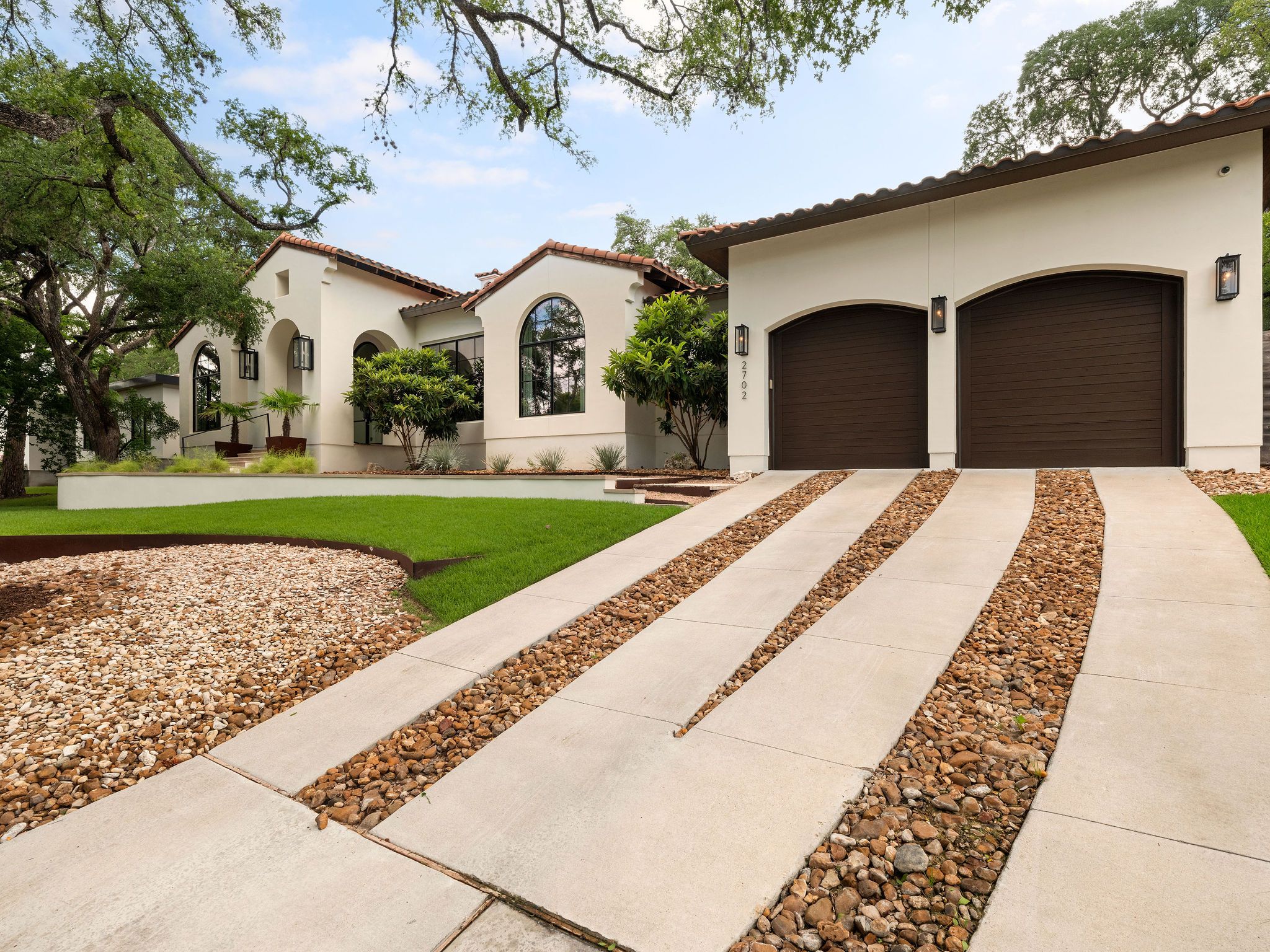2702 Mountain Laurel Drive 