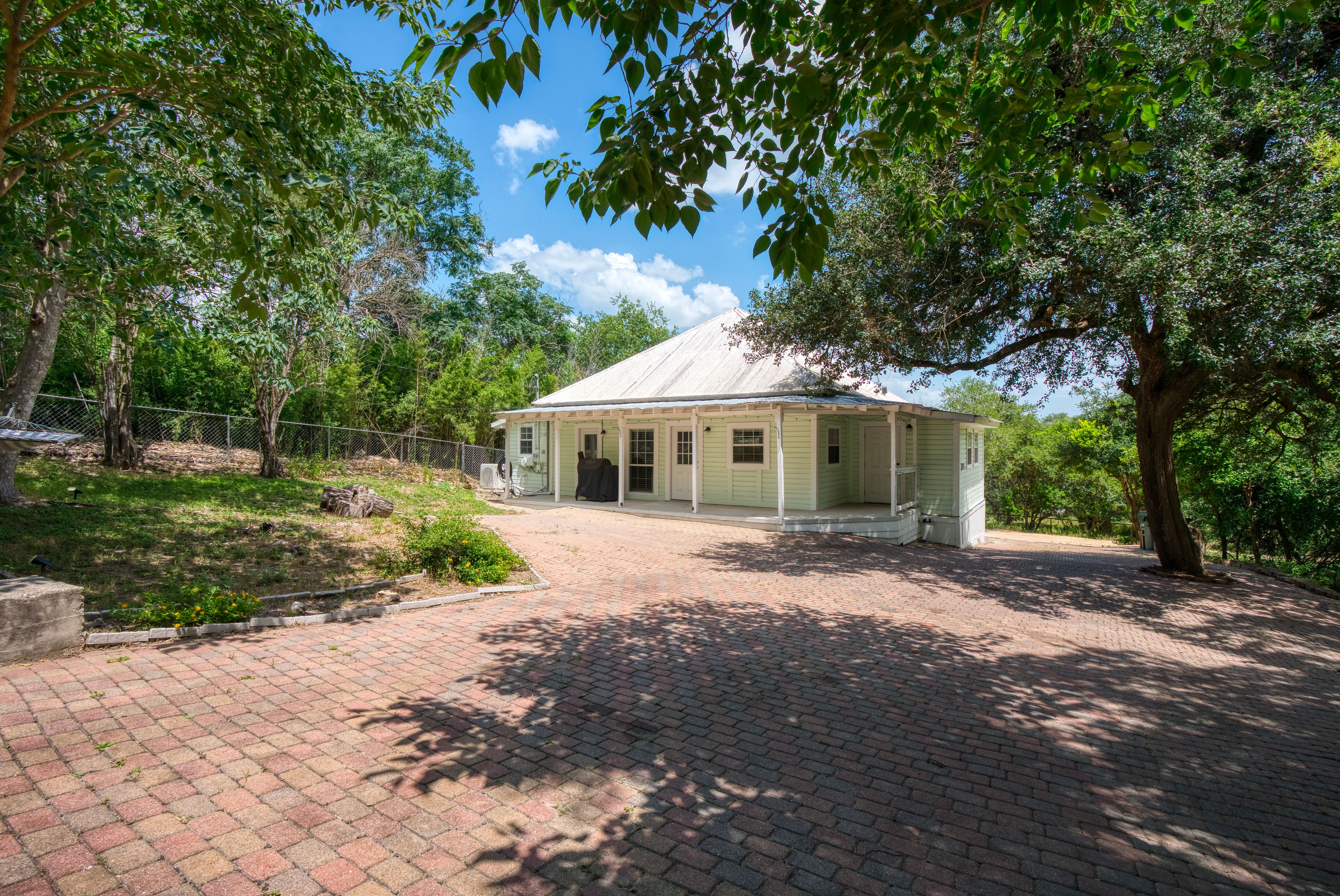 826 Waco Street Lot 7 & Lot 8