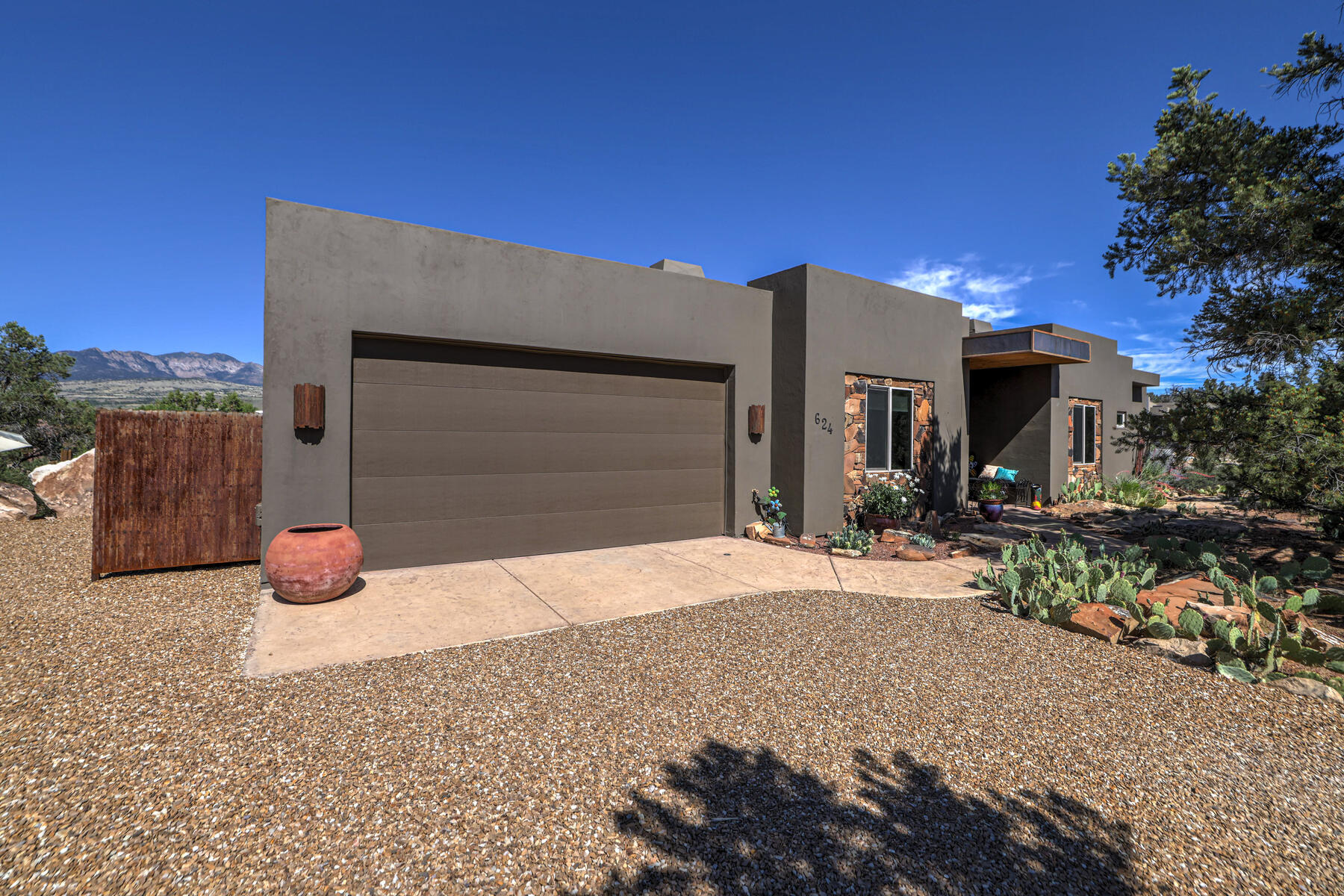 624 N Rock Garden Lane 
