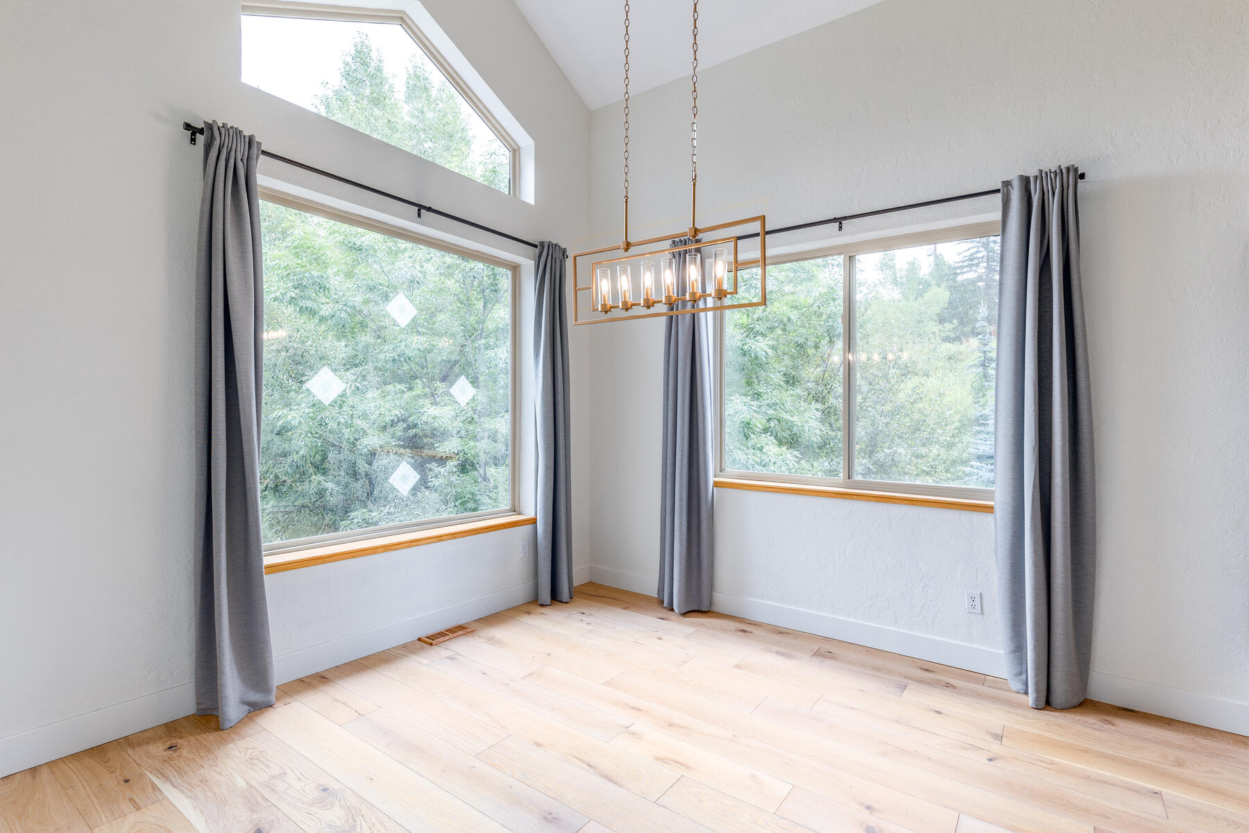 4284 W Hidden Cove Road 