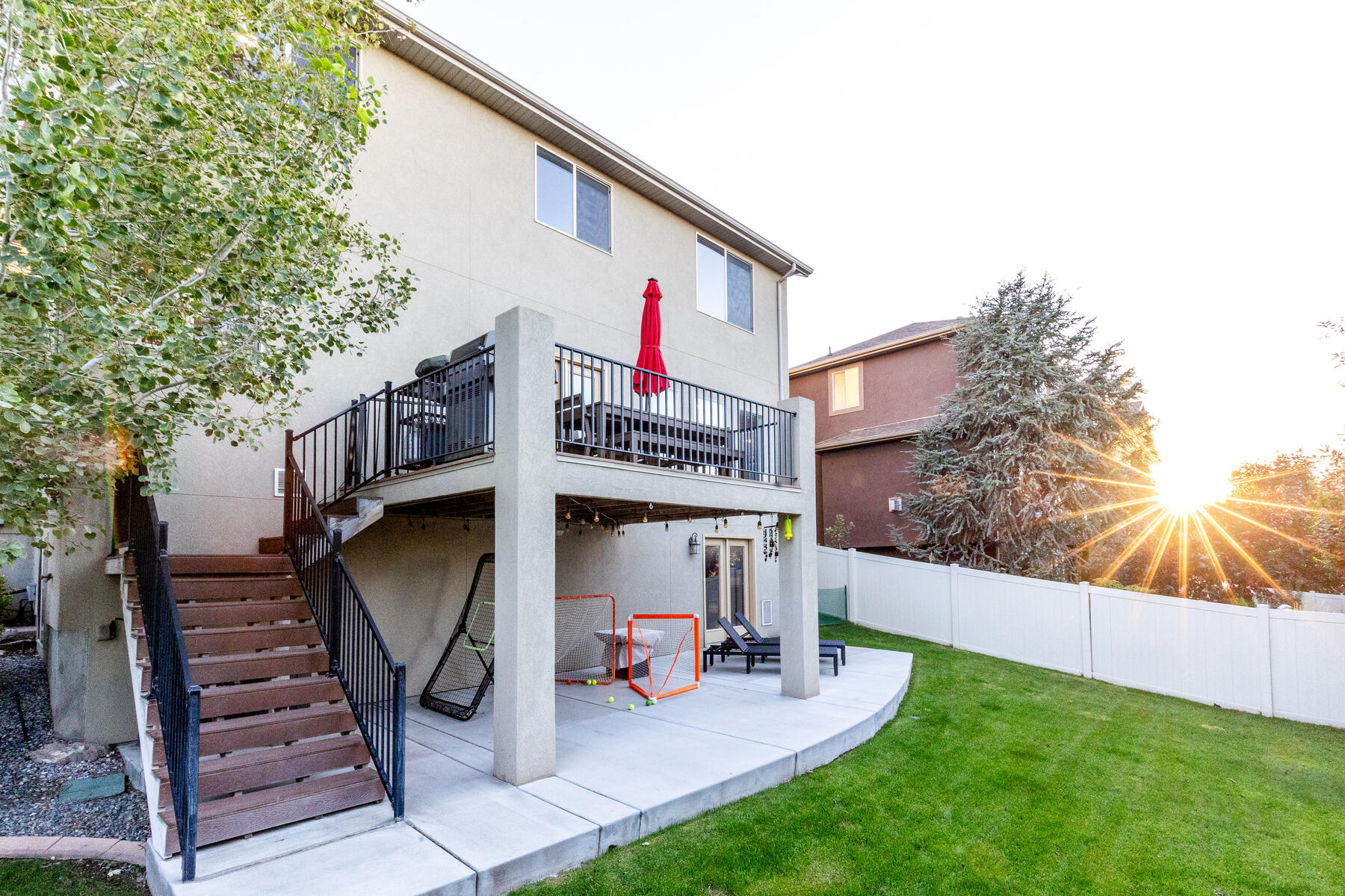 289 E Summer Leaf Dr