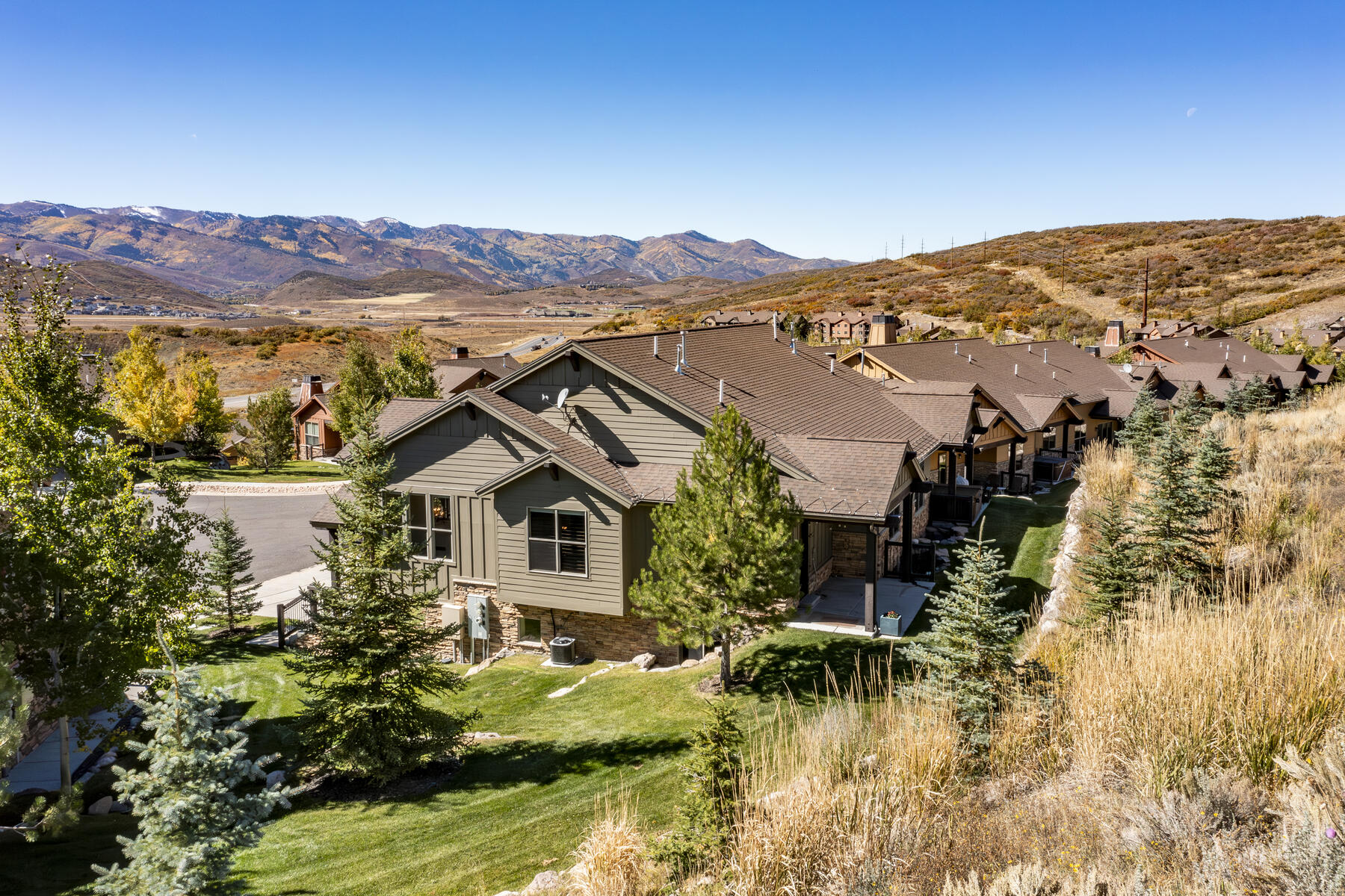 938 W White Cloud Trl