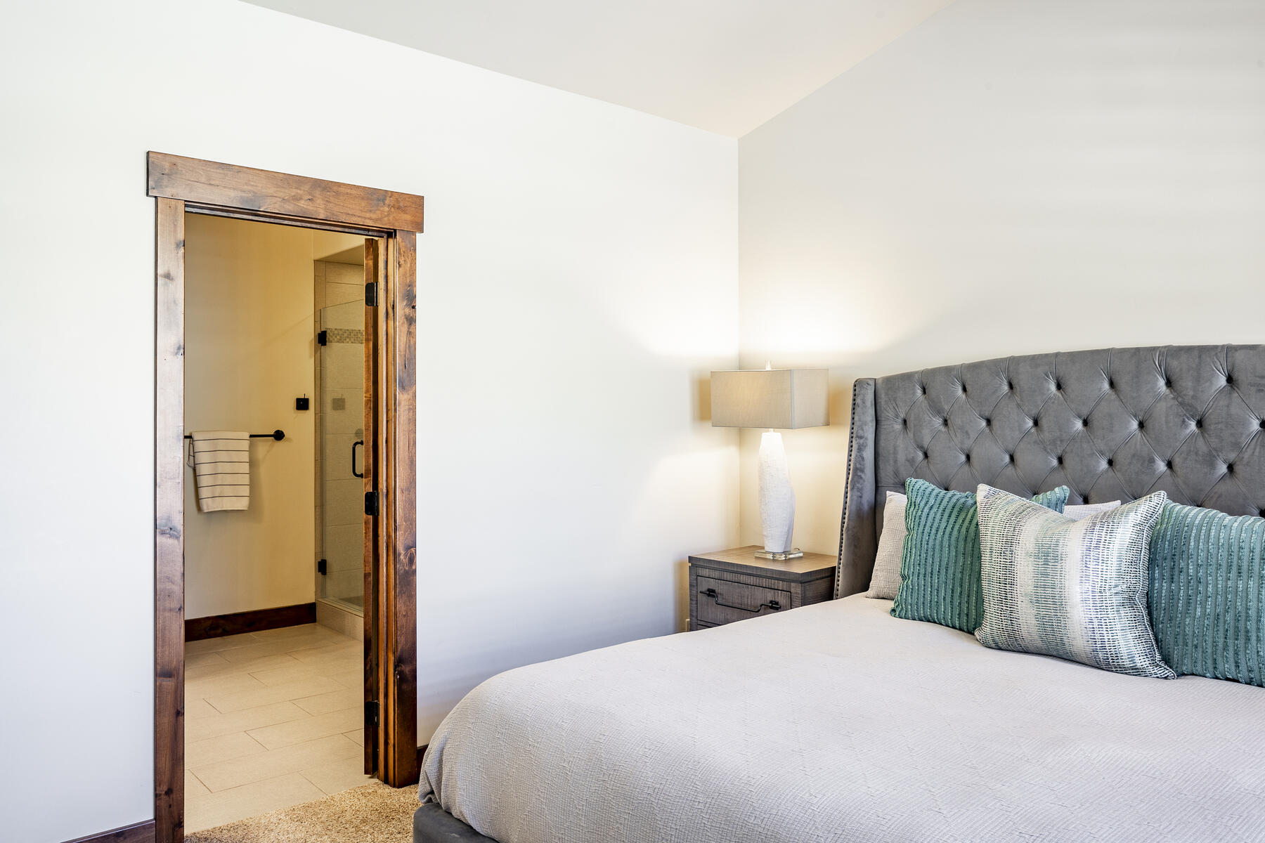 938 W White Cloud Trl