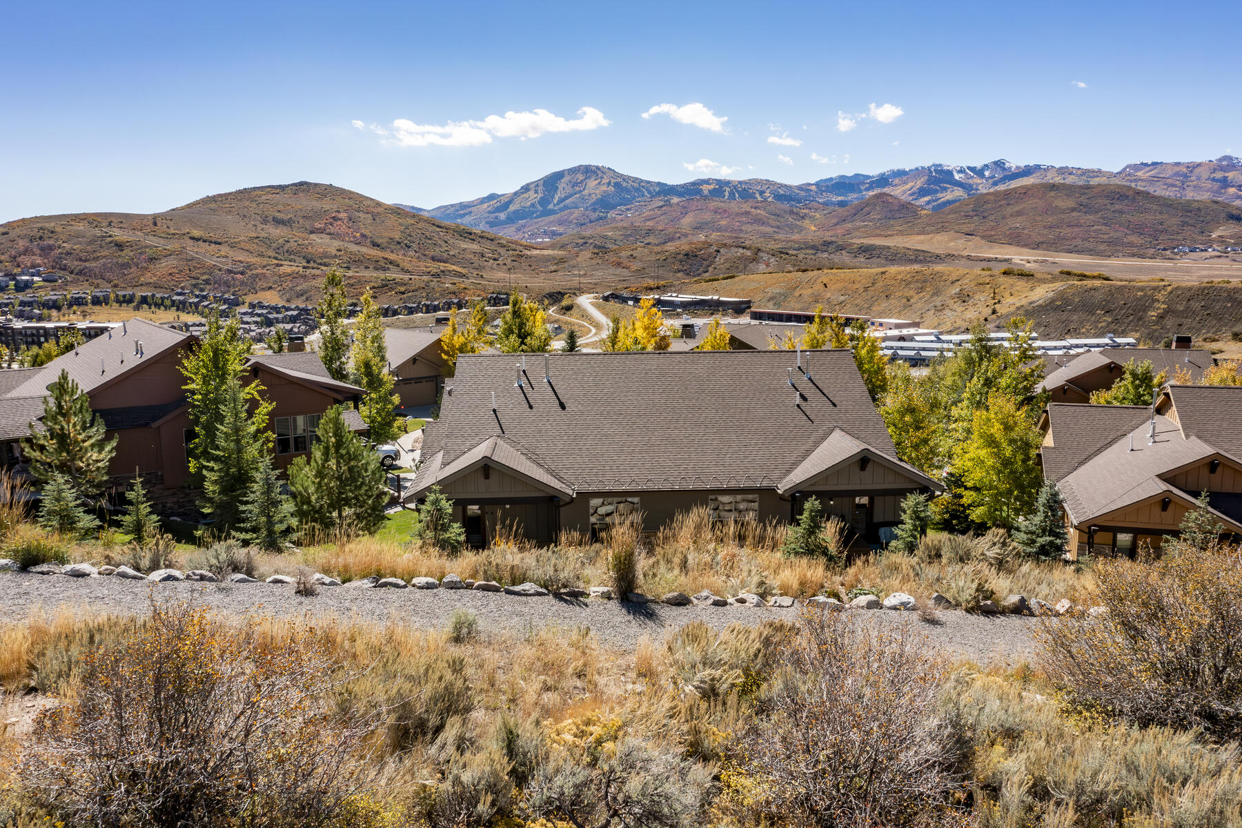 938 W White Cloud Trl