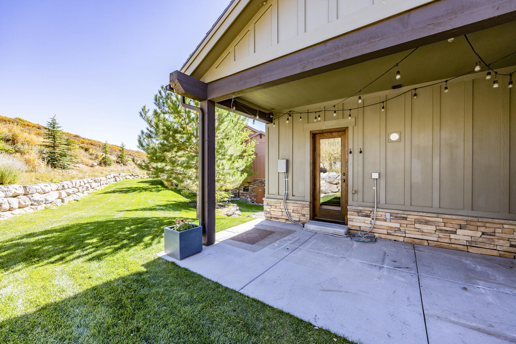 938 W White Cloud Trl