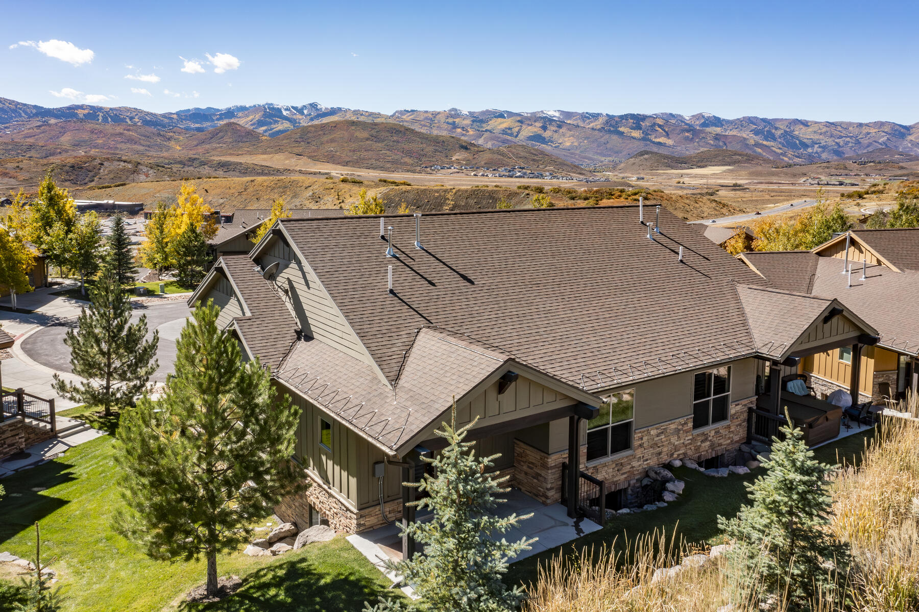 938 W White Cloud Trl