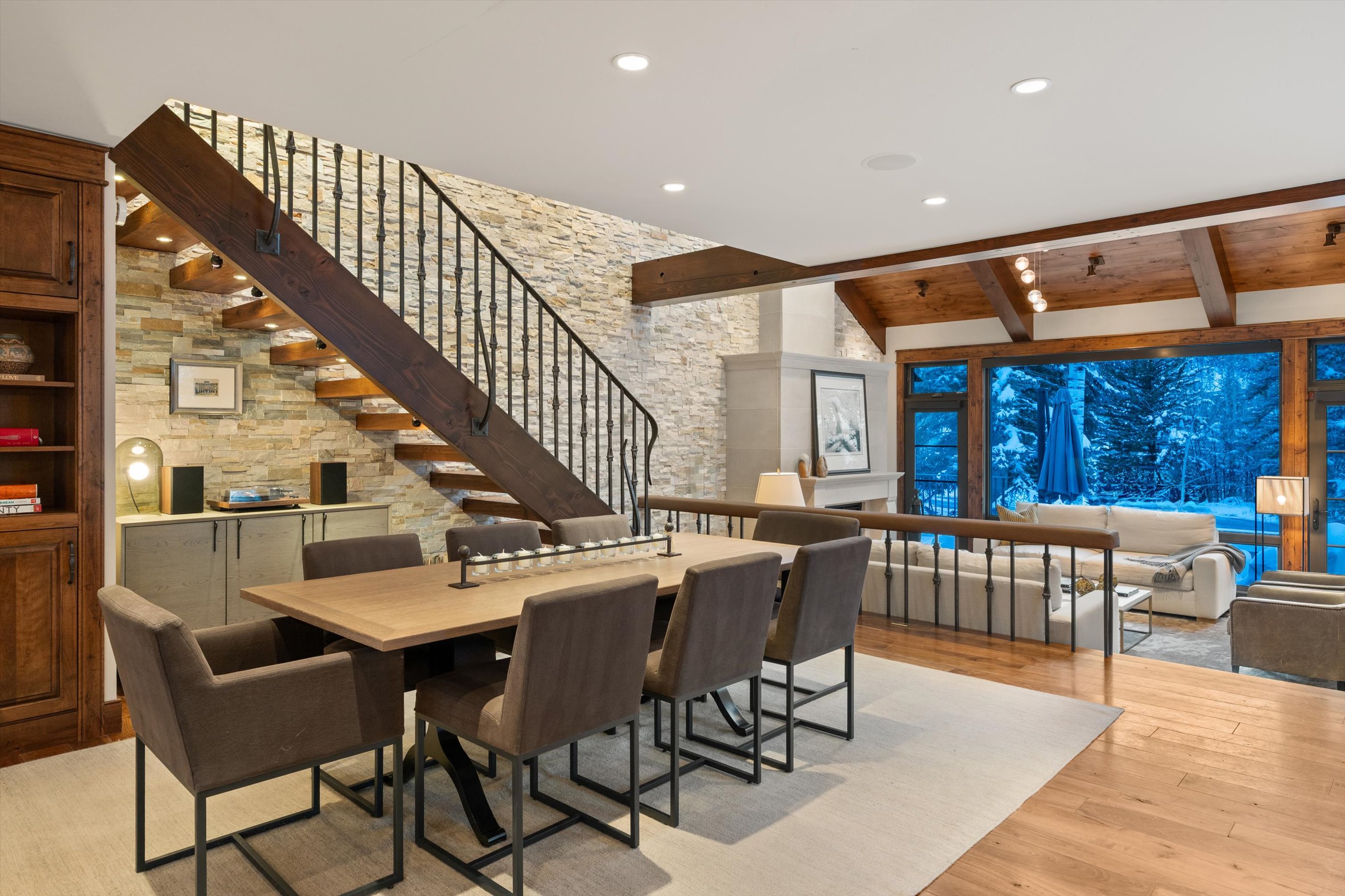 1345 Mayflower Court 