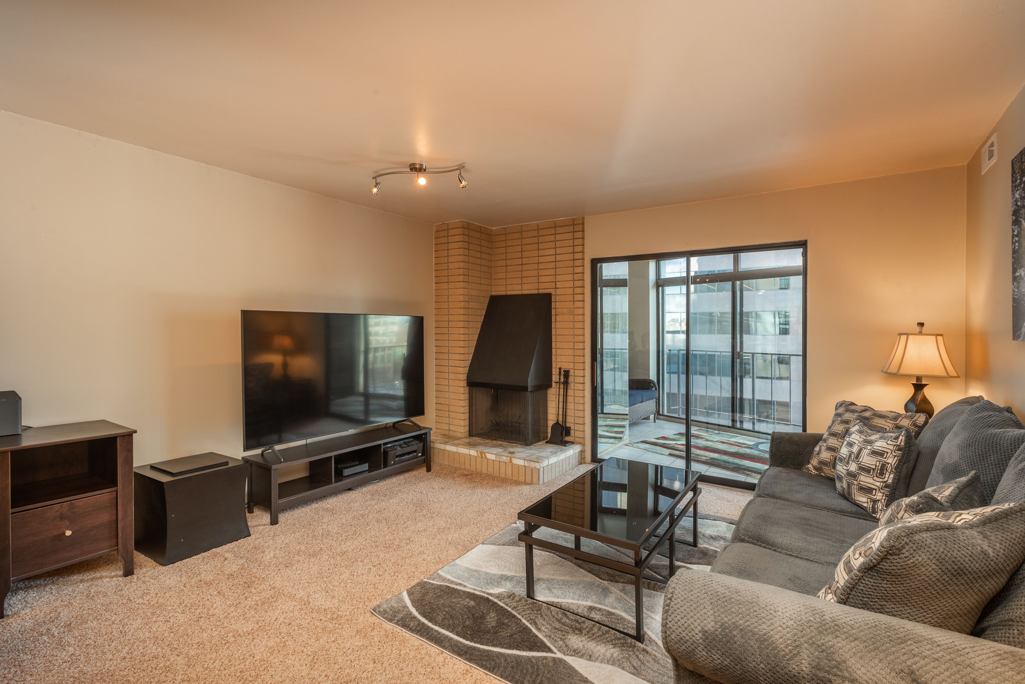 1777 Larimer Street Unit# 707
