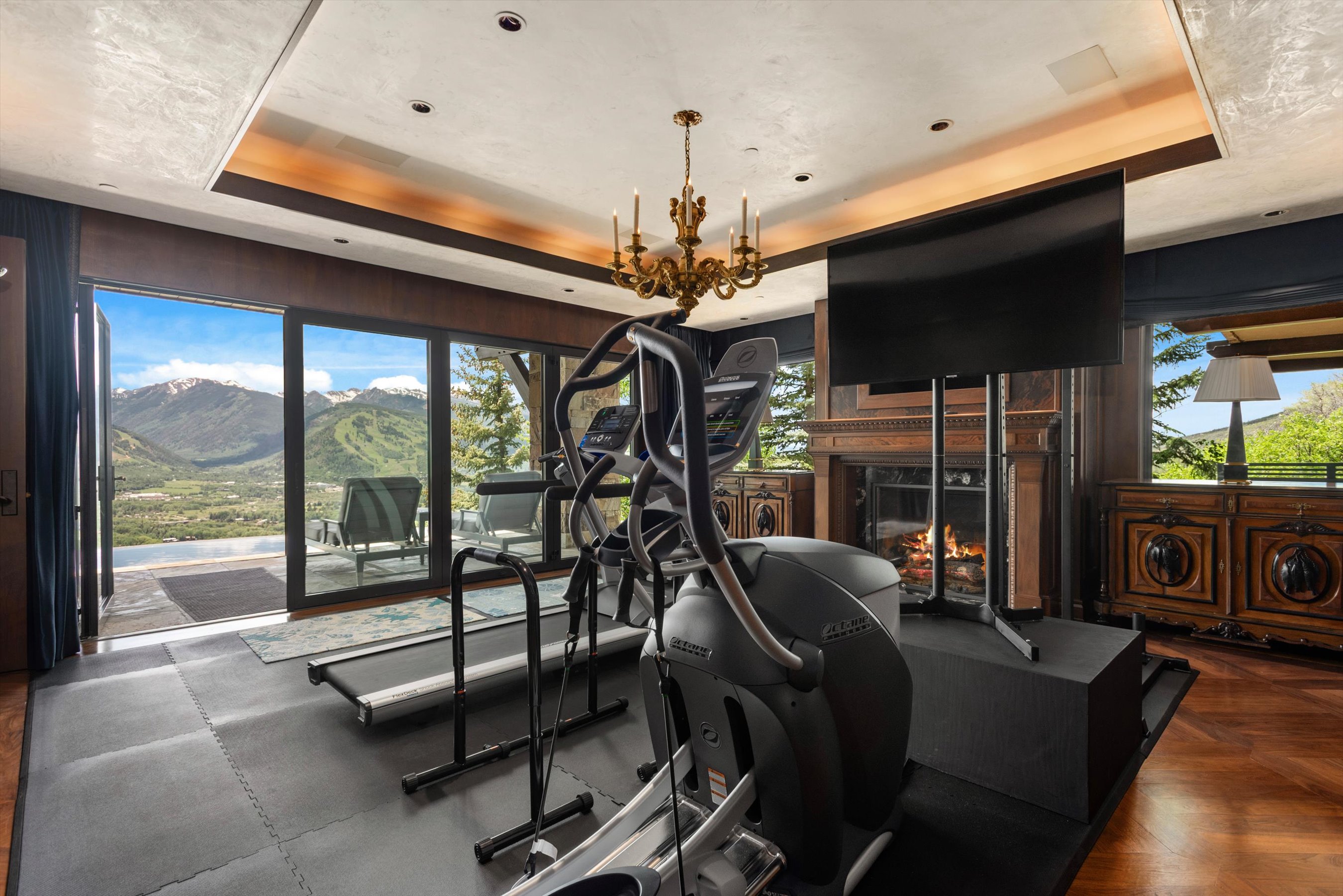 155 & 200 Sabin Drive 