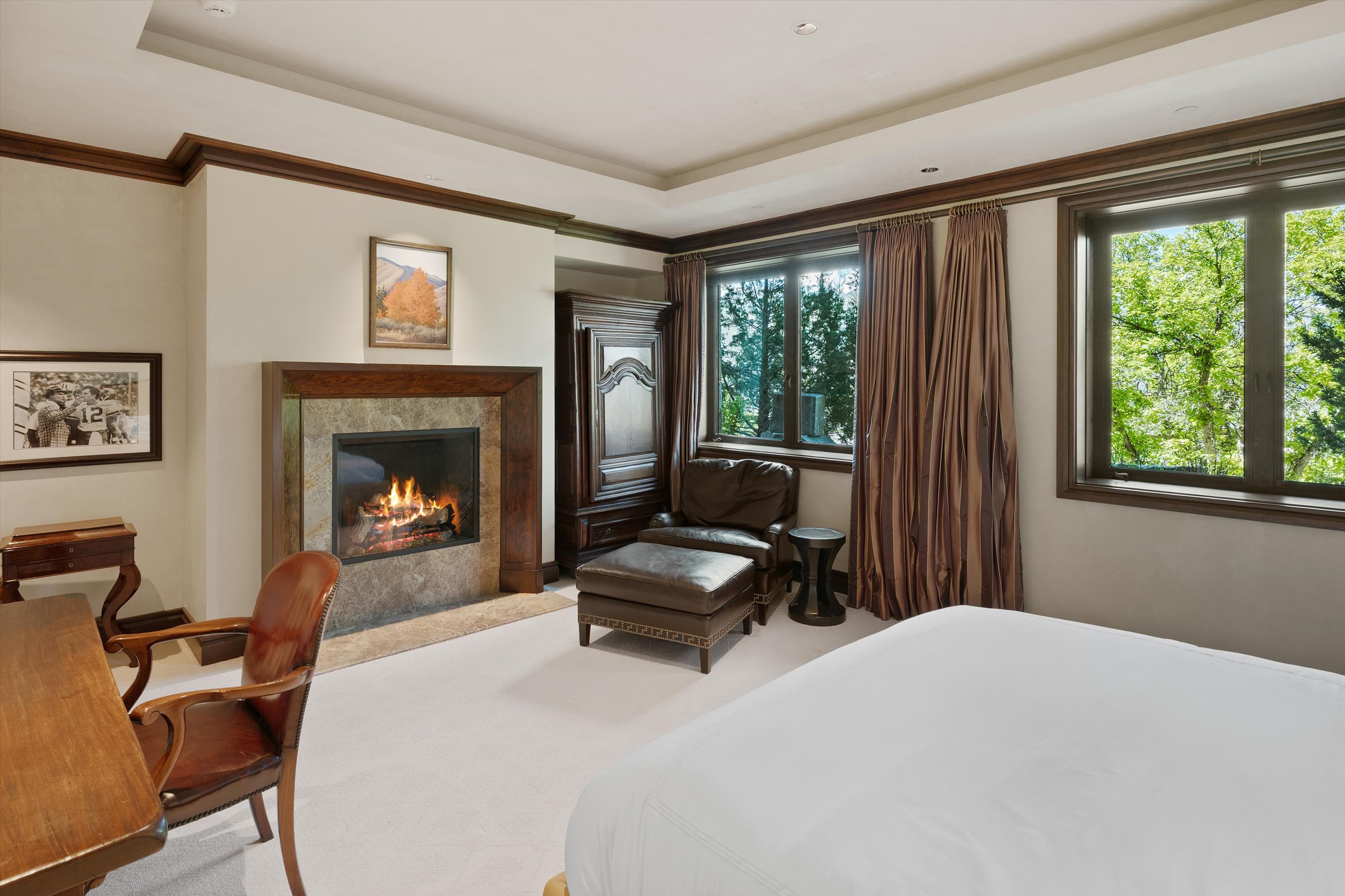 155 & 200 Sabin Drive 